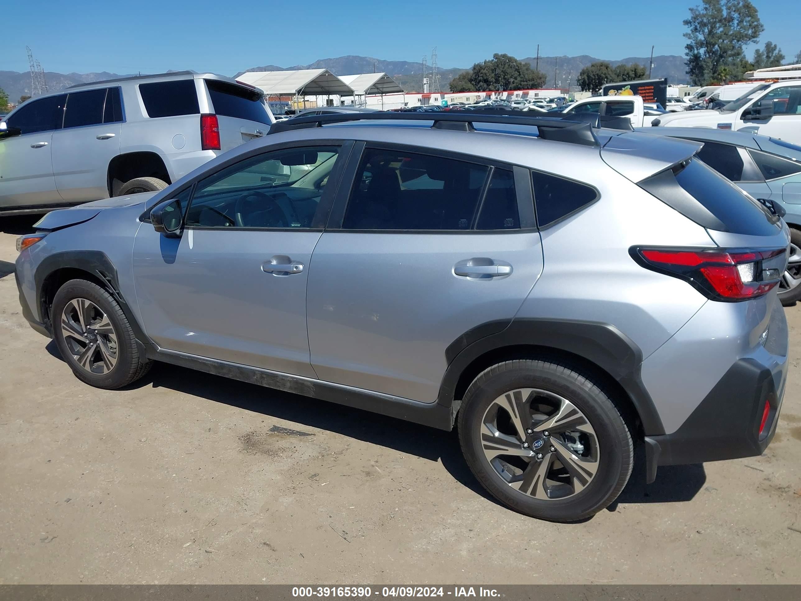 Photo 13 VIN: JF2GUADC5R8236320 - SUBARU CROSSTREK 