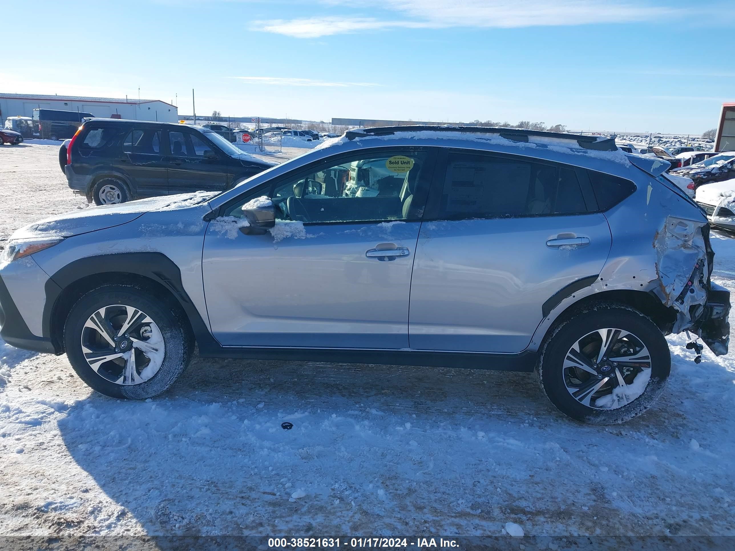 Photo 13 VIN: JF2GUADC5R8296596 - SUBARU CROSSTREK 