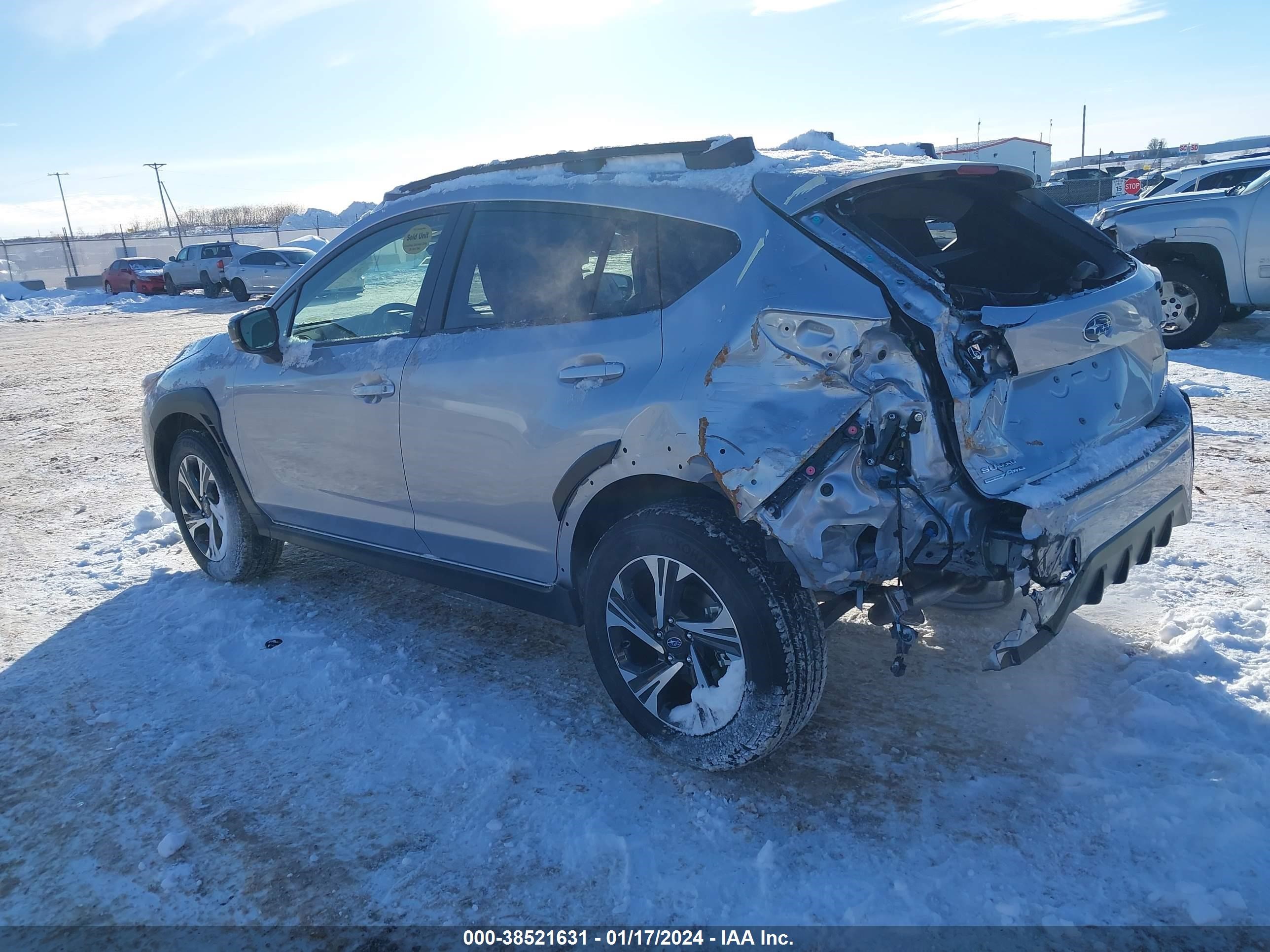 Photo 2 VIN: JF2GUADC5R8296596 - SUBARU CROSSTREK 