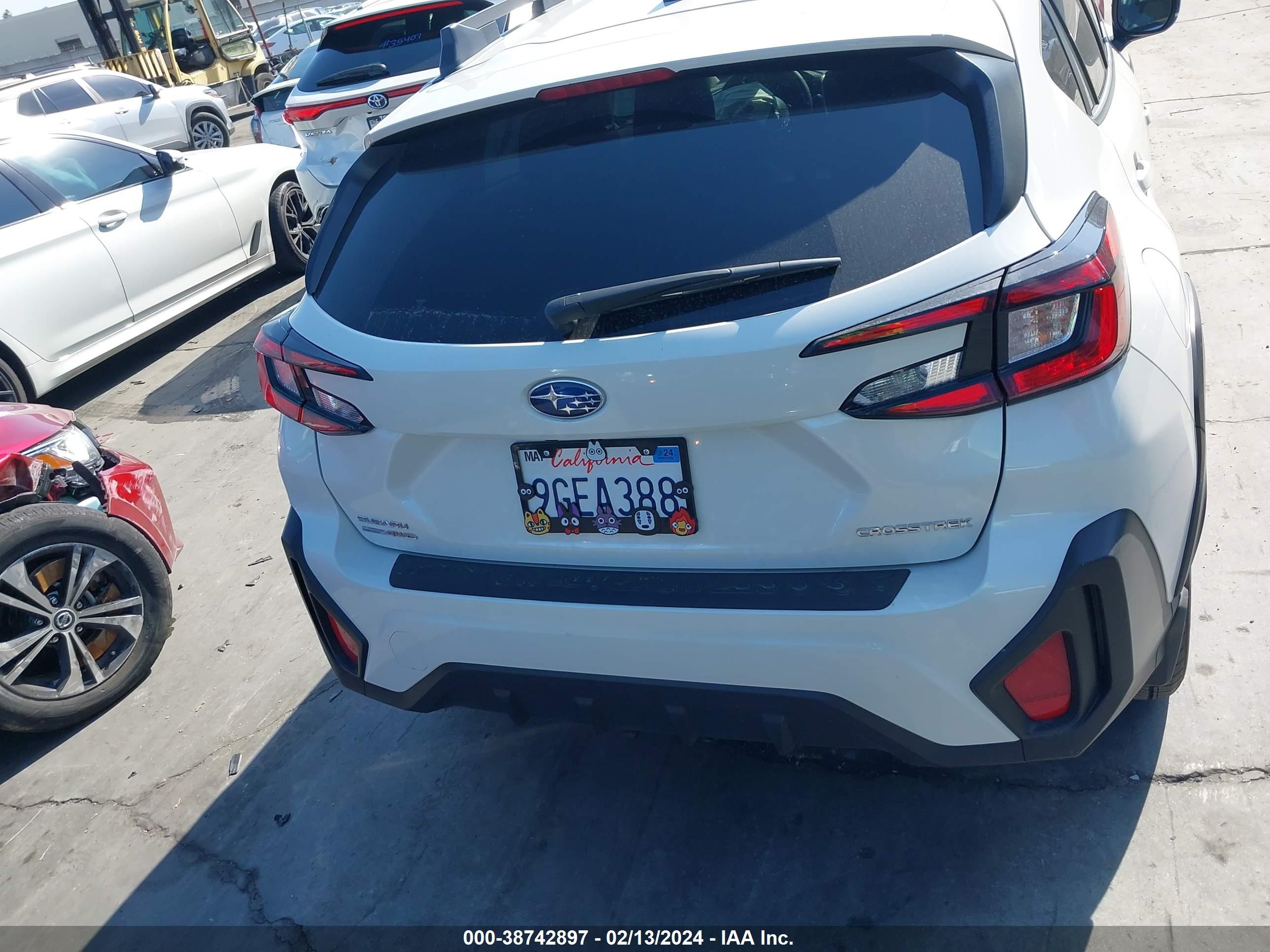 Photo 16 VIN: JF2GUADC6RH209353 - SUBARU CROSSTREK 