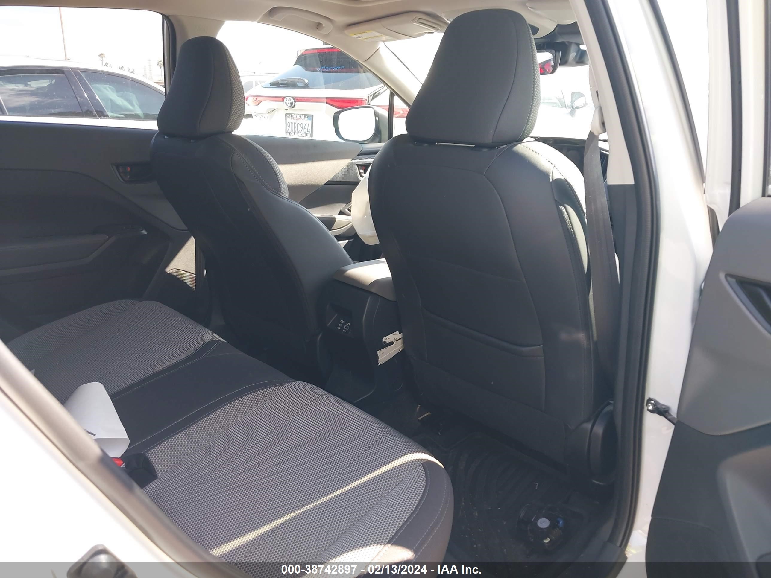 Photo 7 VIN: JF2GUADC6RH209353 - SUBARU CROSSTREK 