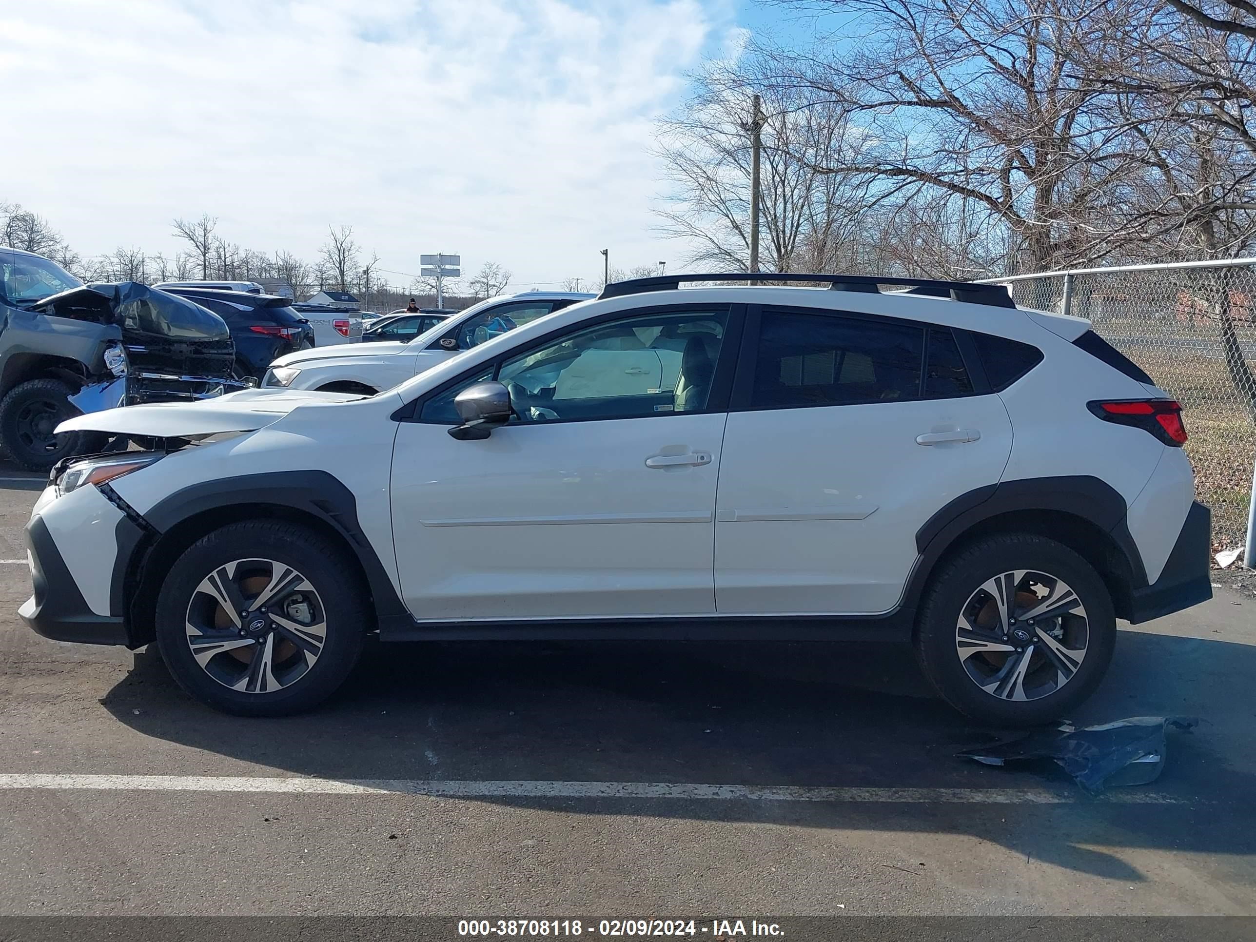 Photo 13 VIN: JF2GUADC7RH216408 - SUBARU CROSSTREK 