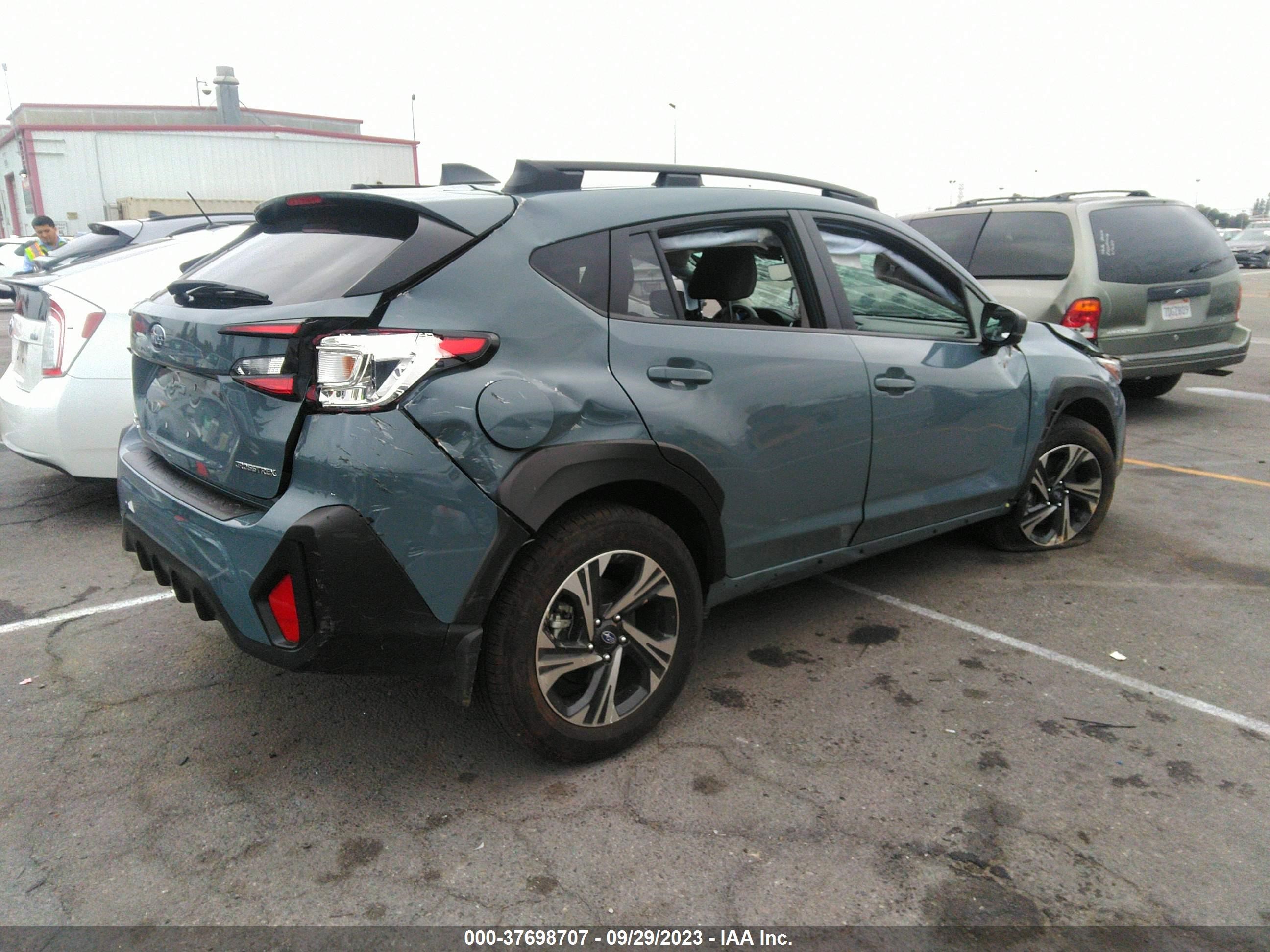 Photo 3 VIN: JF2GUADC9R8209055 - SUBARU CROSSTREK 