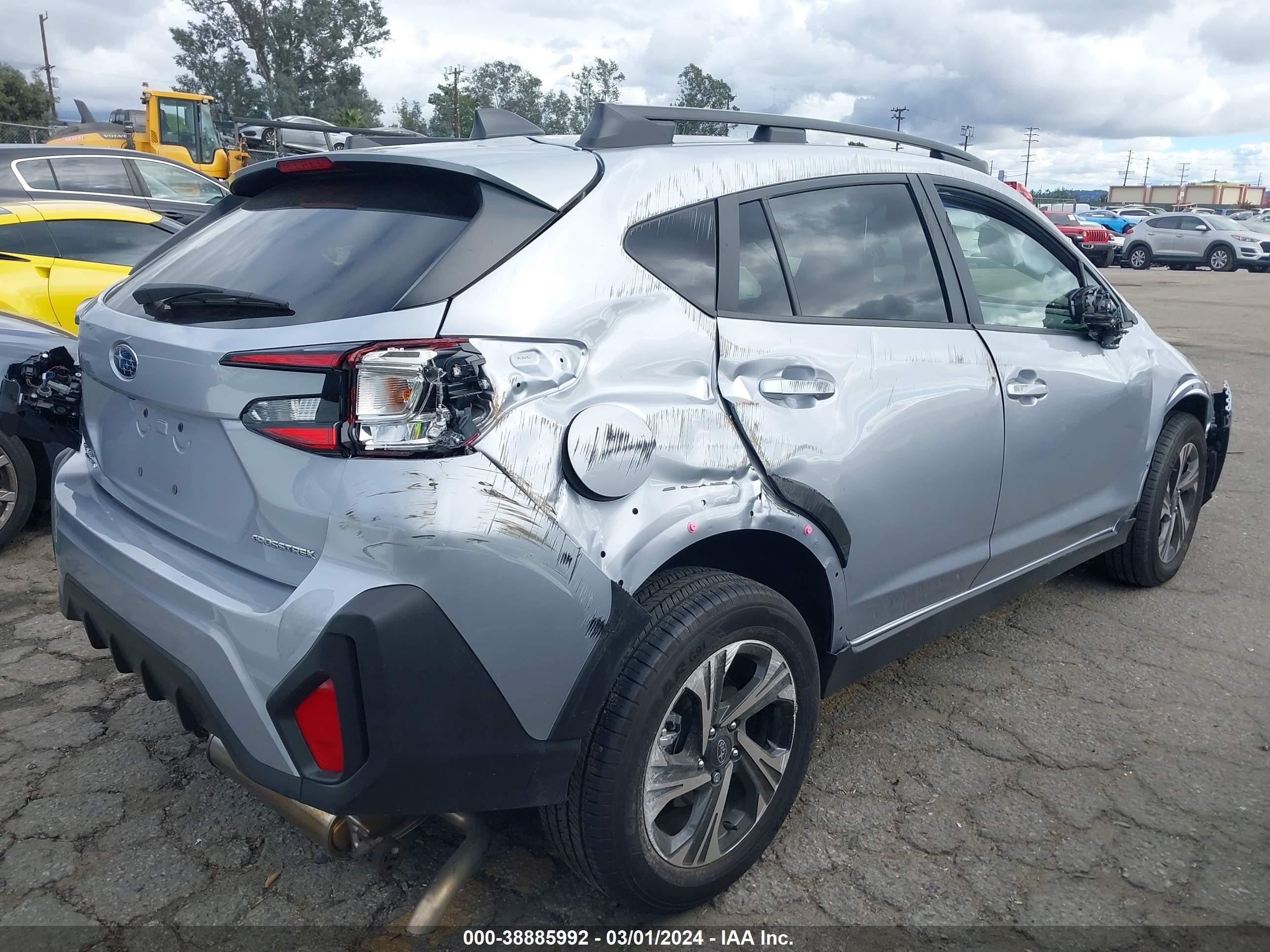 Photo 3 VIN: JF2GUADCXRH209338 - SUBARU CROSSTREK 