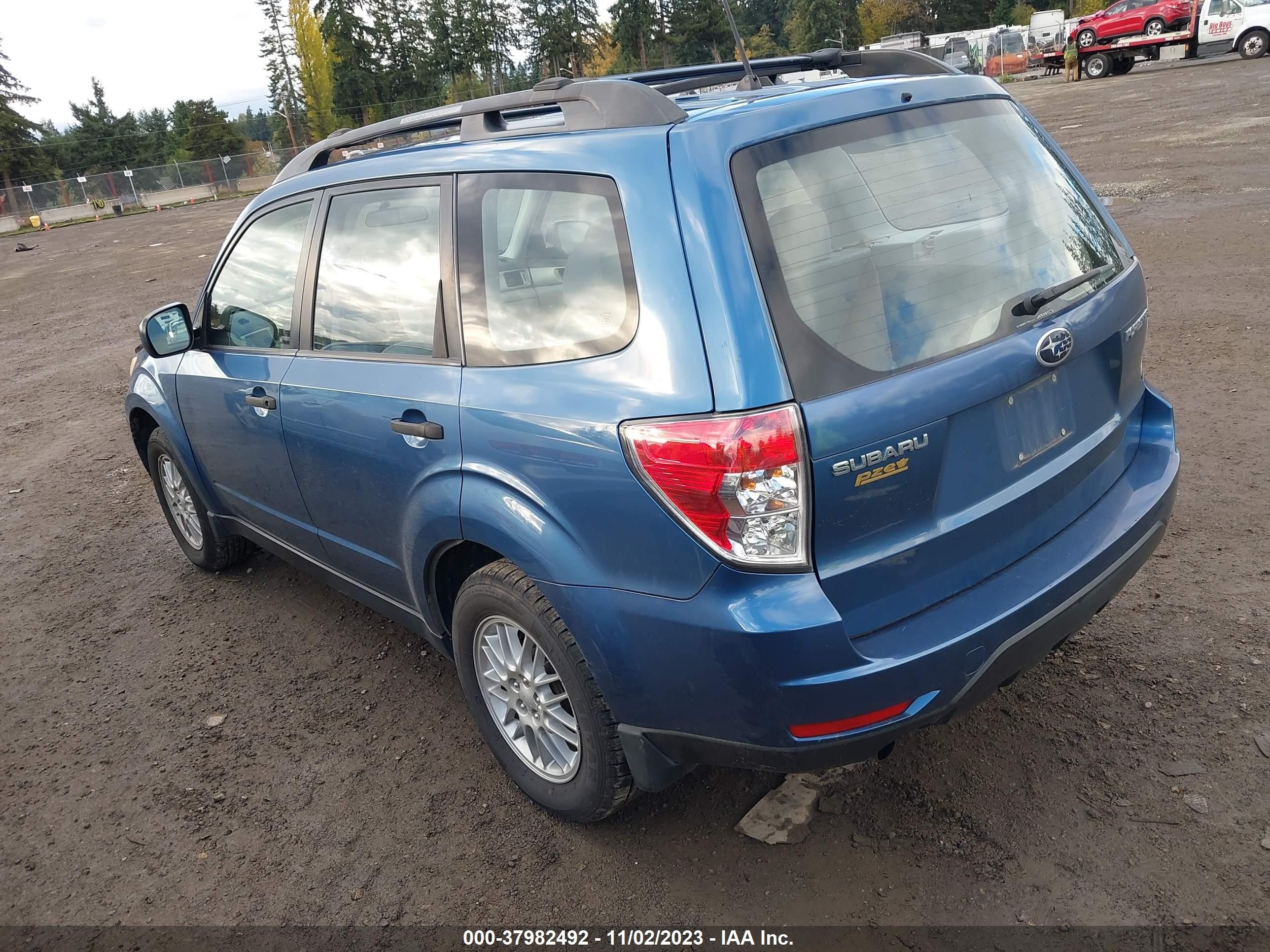 Photo 2 VIN: JF2SH61629G719005 - SUBARU FORESTER 