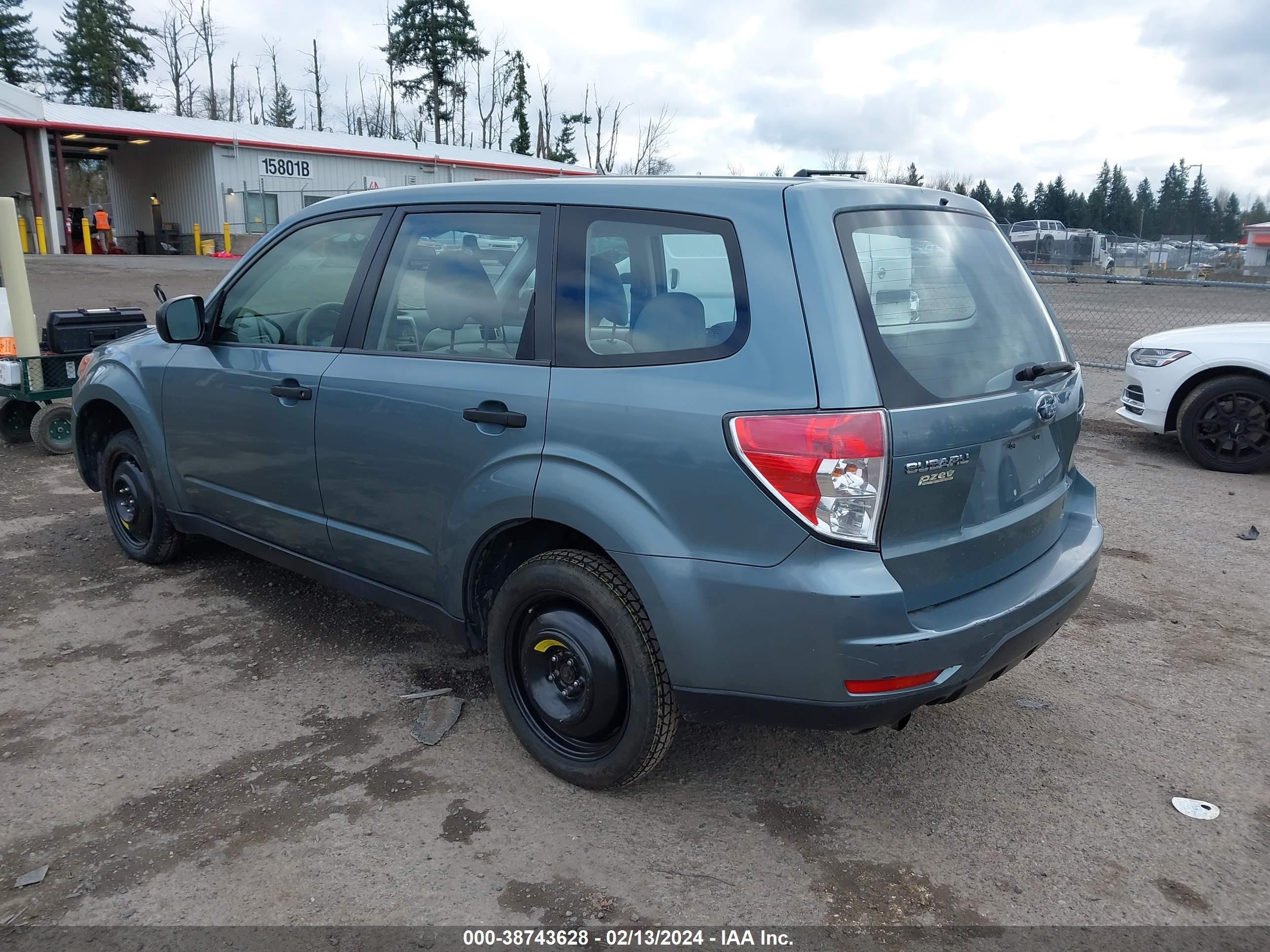 Photo 2 VIN: JF2SH61659H731529 - SUBARU FORESTER 