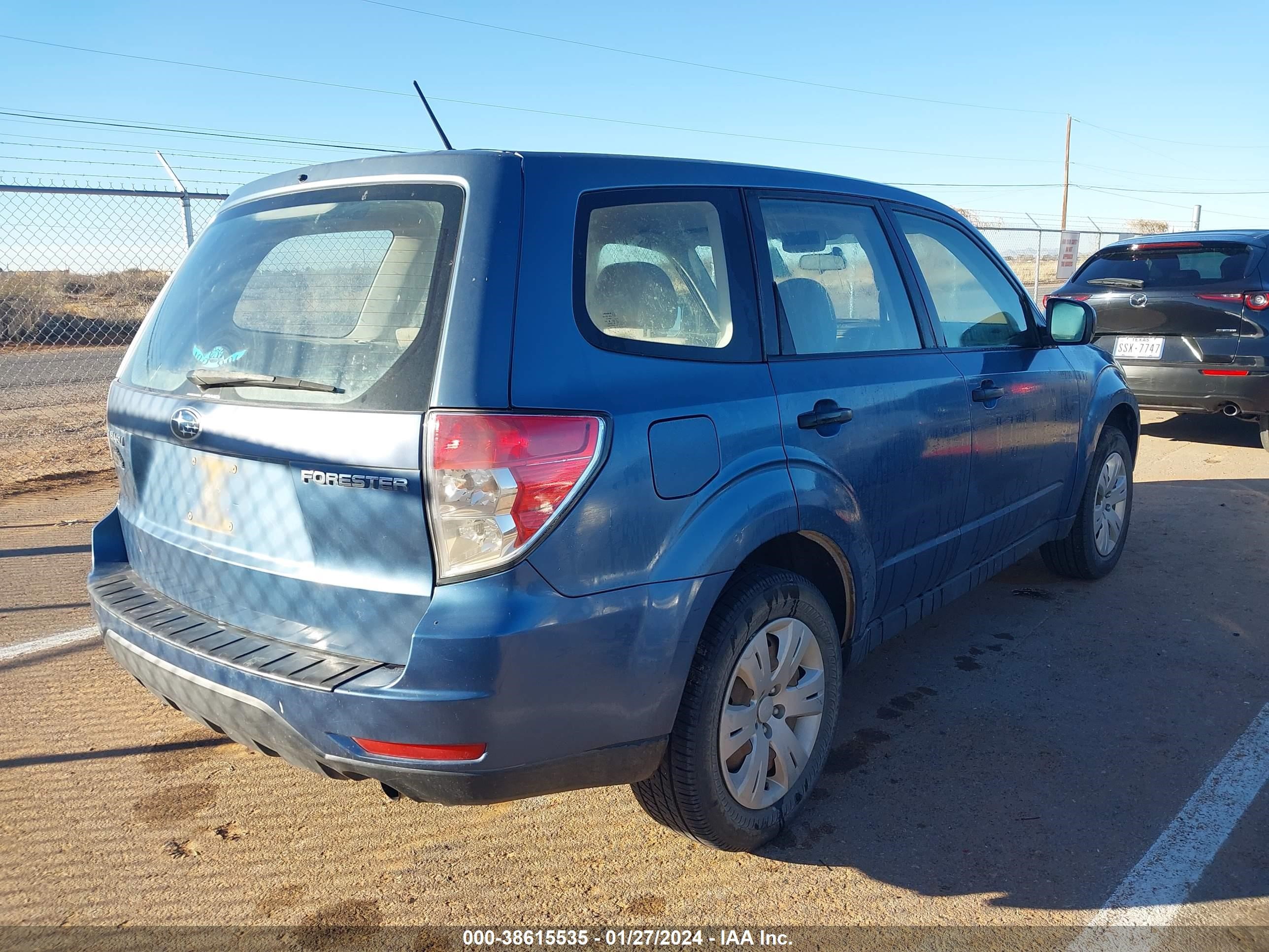 Photo 3 VIN: JF2SH61699G796129 - SUBARU FORESTER 