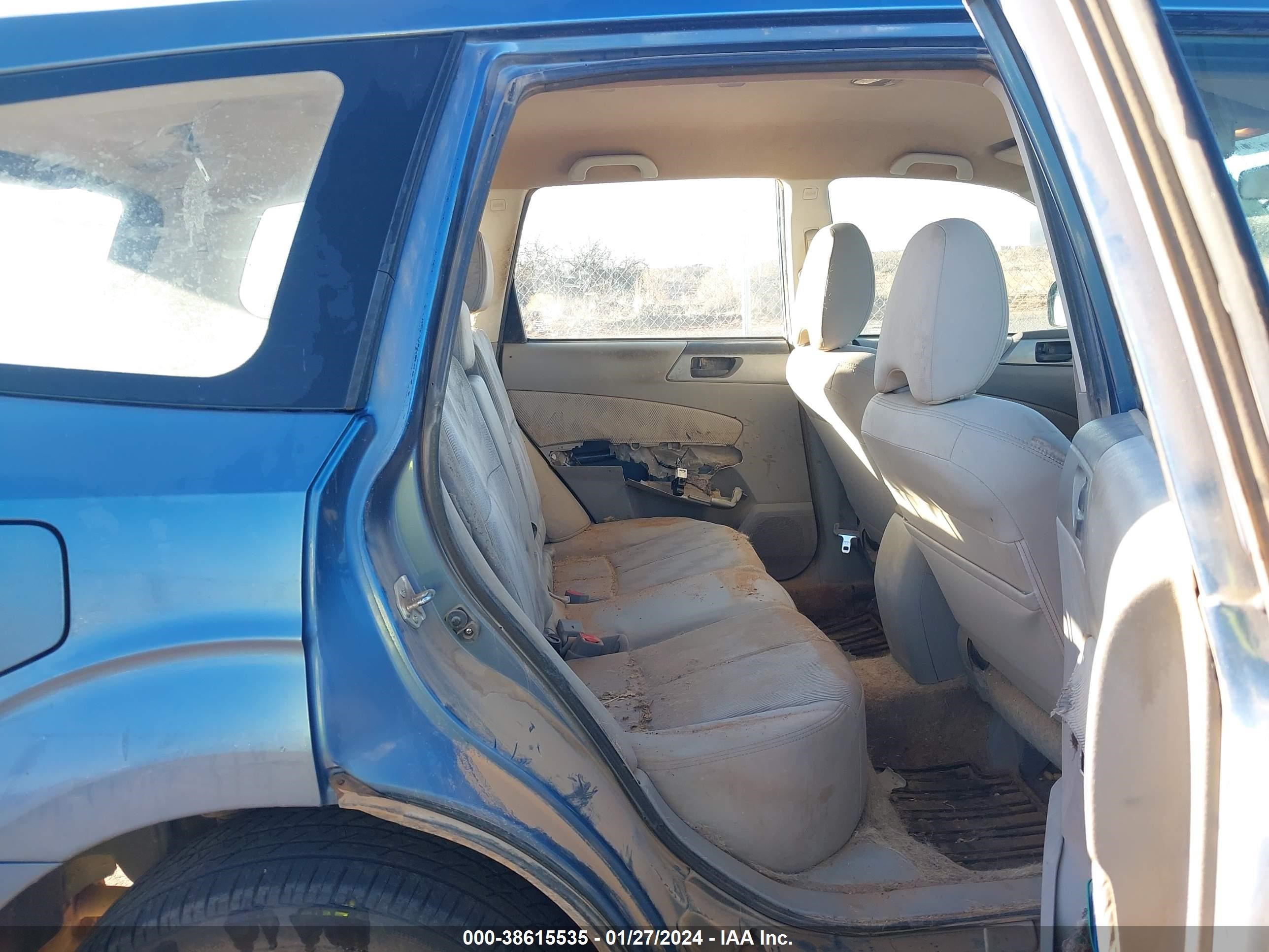 Photo 7 VIN: JF2SH61699G796129 - SUBARU FORESTER 