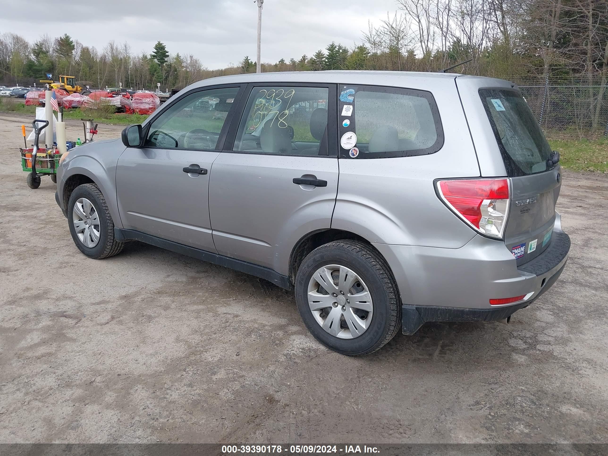 Photo 2 VIN: JF2SH616X9H710742 - SUBARU FORESTER 