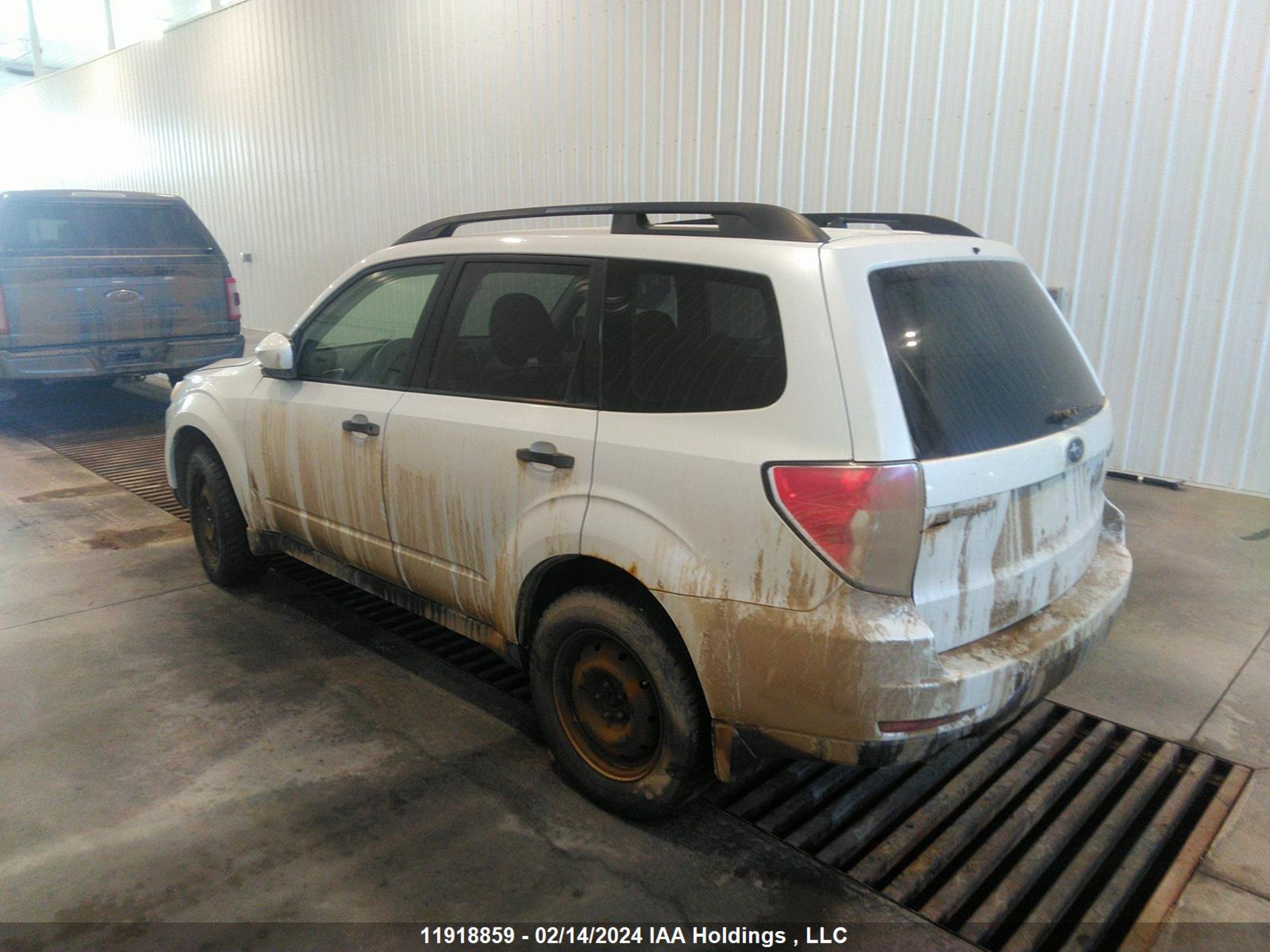 Photo 2 VIN: JF2SH62619H759813 - SUBARU FORESTER 