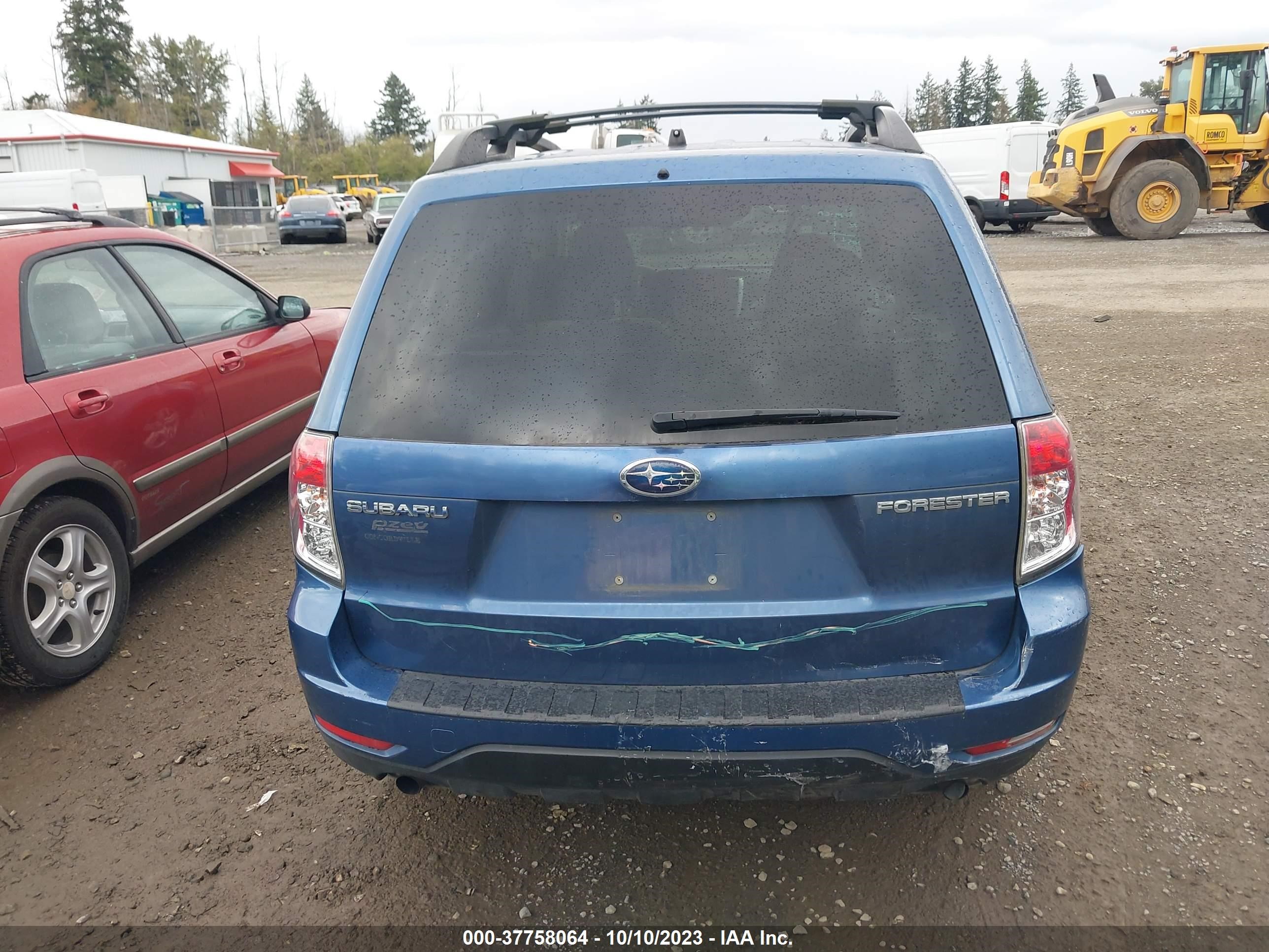 Photo 15 VIN: JF2SH63619H703238 - SUBARU FORESTER 