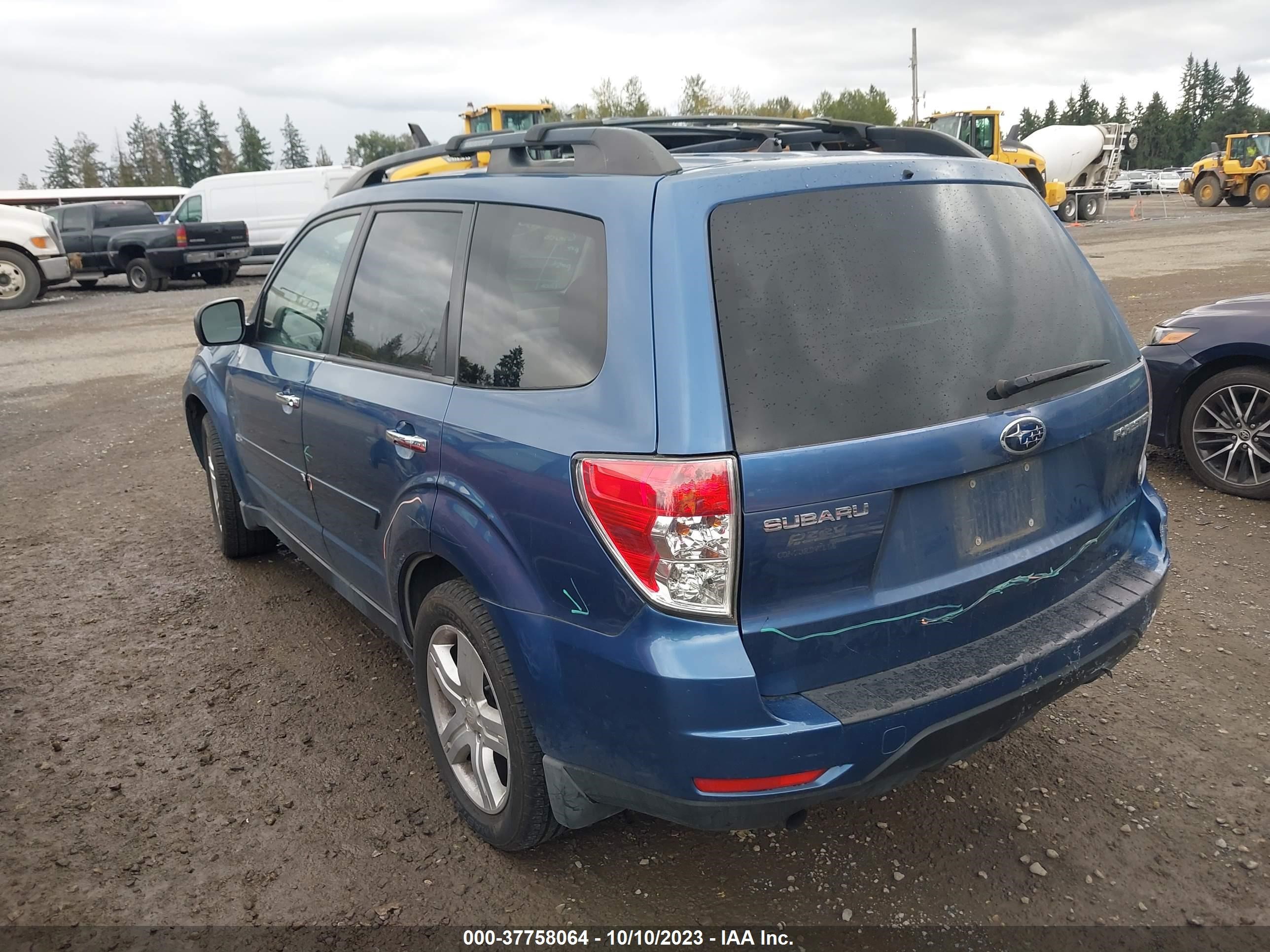 Photo 2 VIN: JF2SH63619H703238 - SUBARU FORESTER 