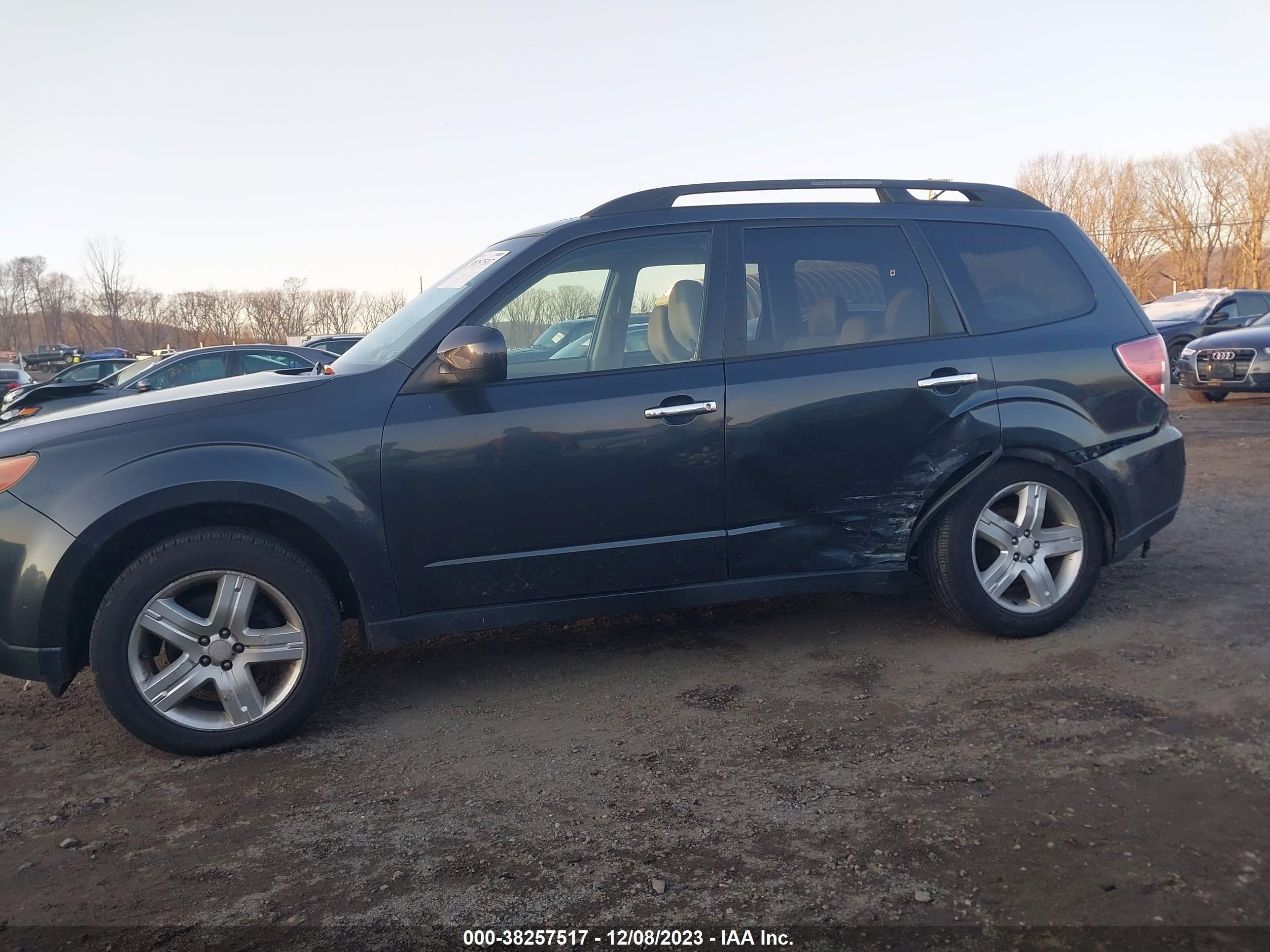 Photo 5 VIN: JF2SH63639H777809 - SUBARU FORESTER 