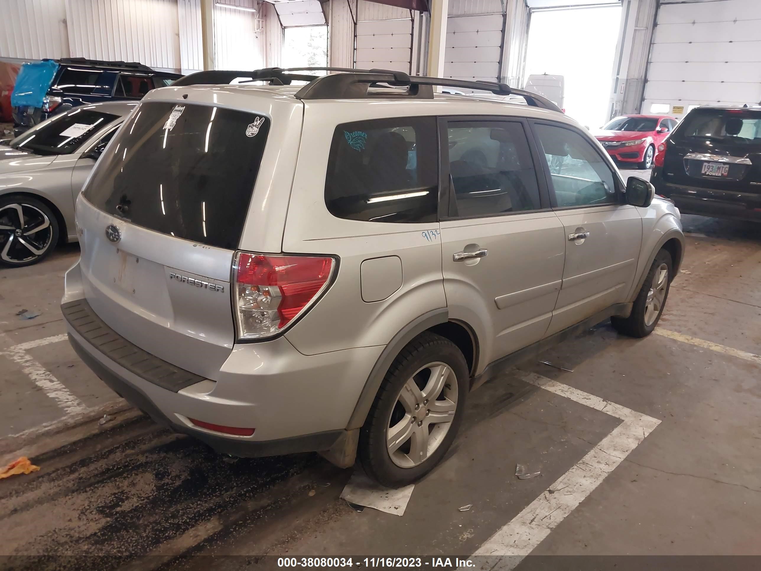 Photo 3 VIN: JF2SH63669H721721 - SUBARU FORESTER 