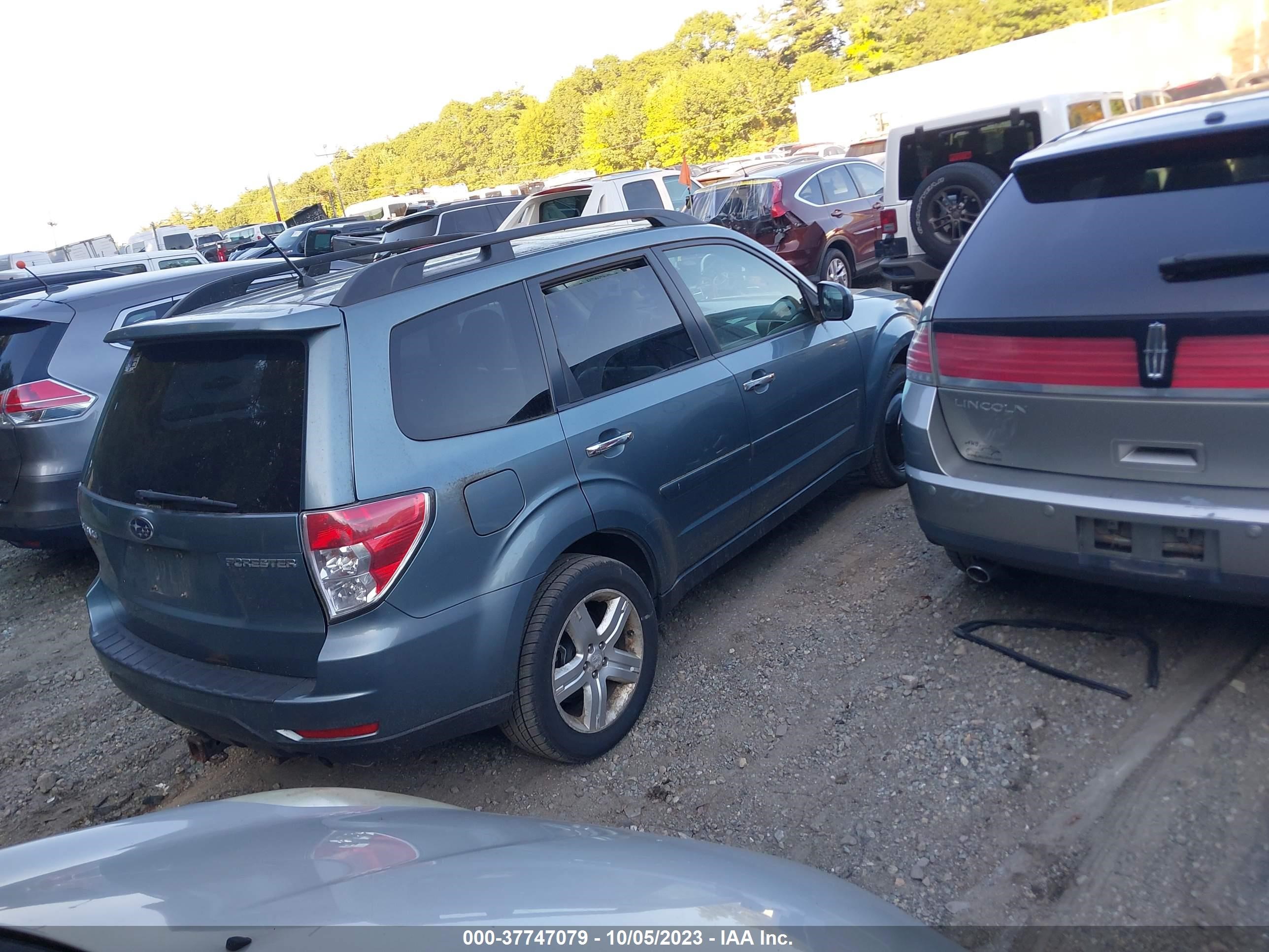 Photo 3 VIN: JF2SH63679H735529 - SUBARU FORESTER 