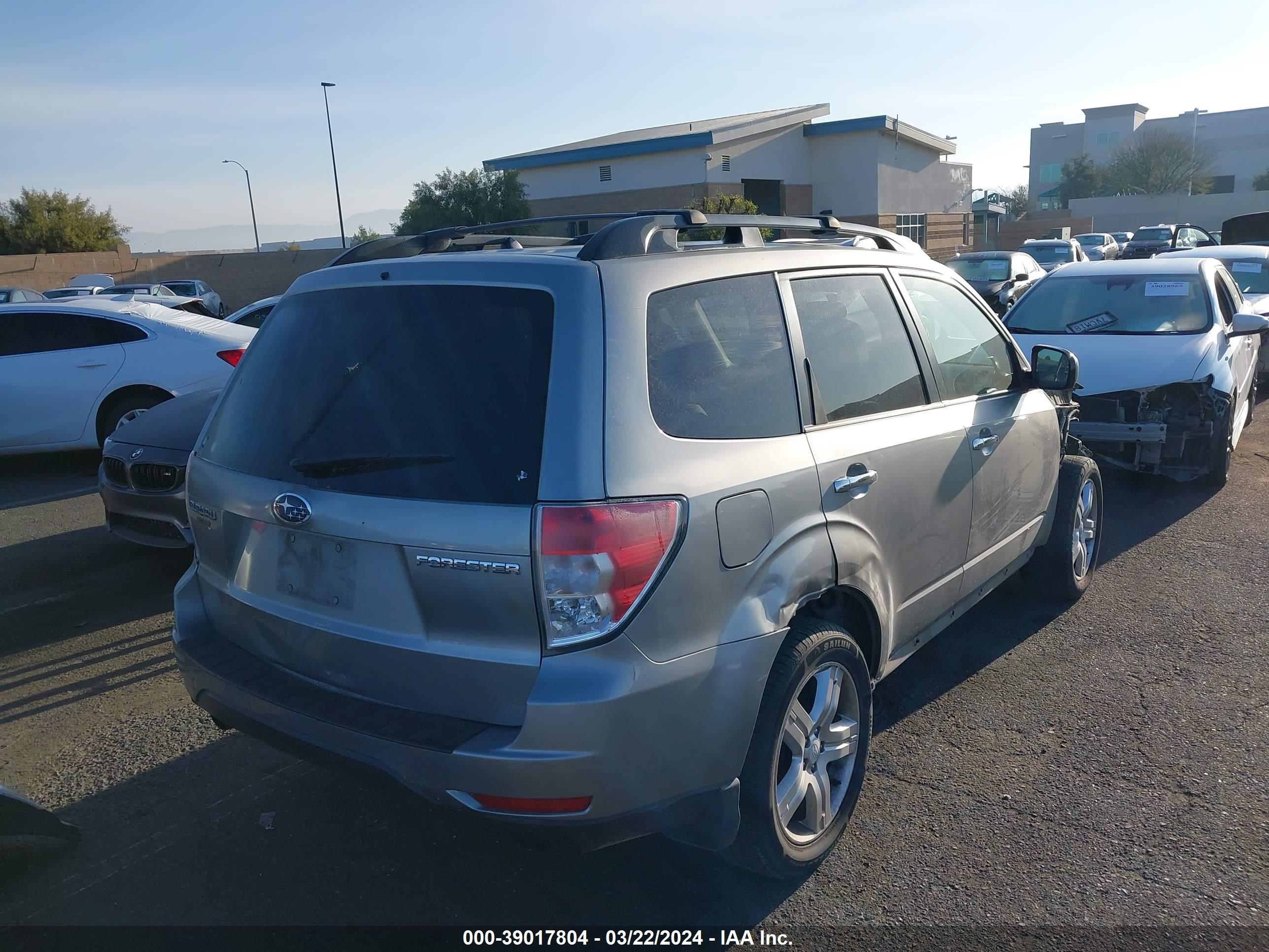 Photo 3 VIN: JF2SH63689H700367 - SUBARU FORESTER 