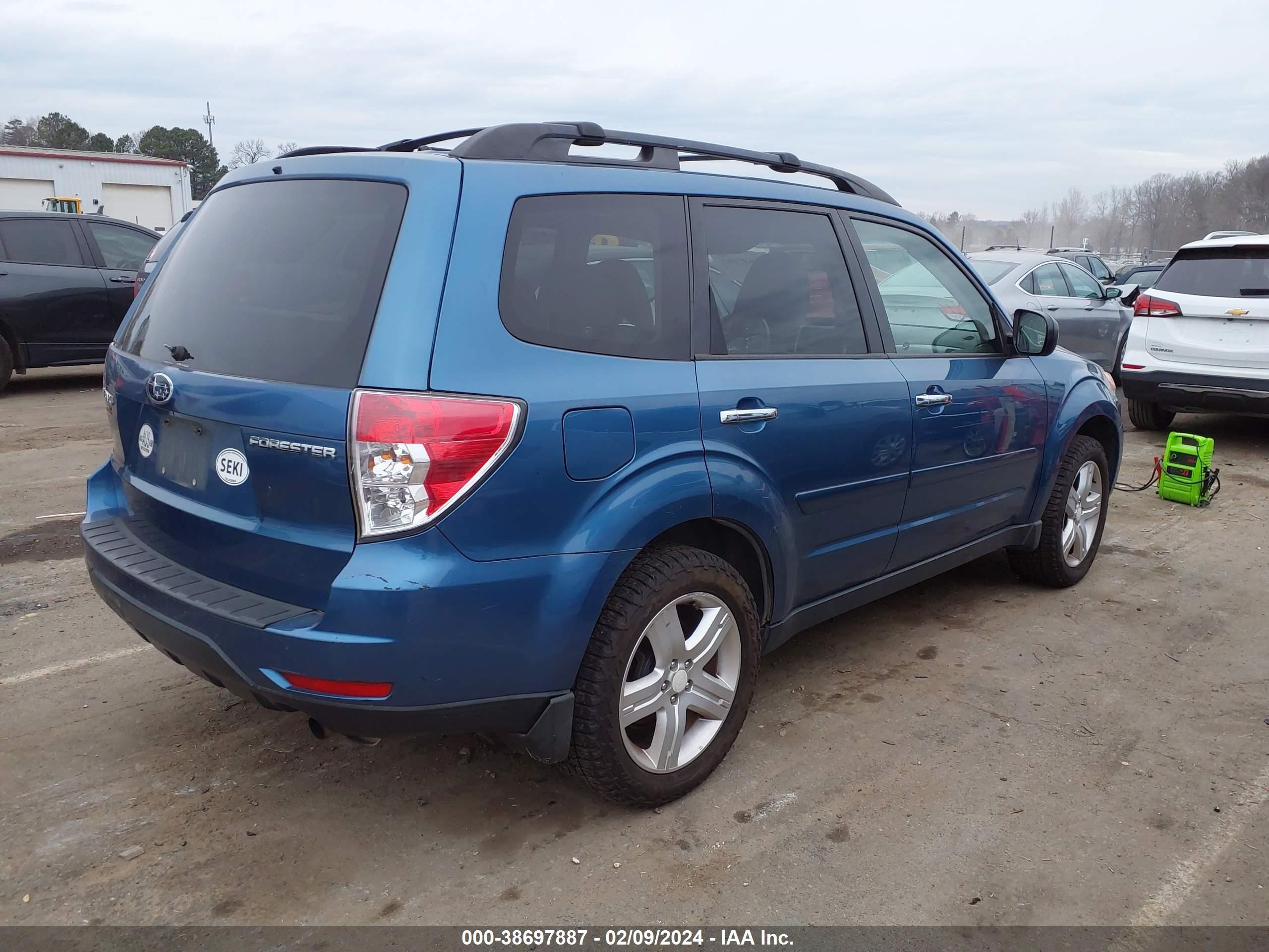 Photo 3 VIN: JF2SH636X9G780258 - SUBARU FORESTER 