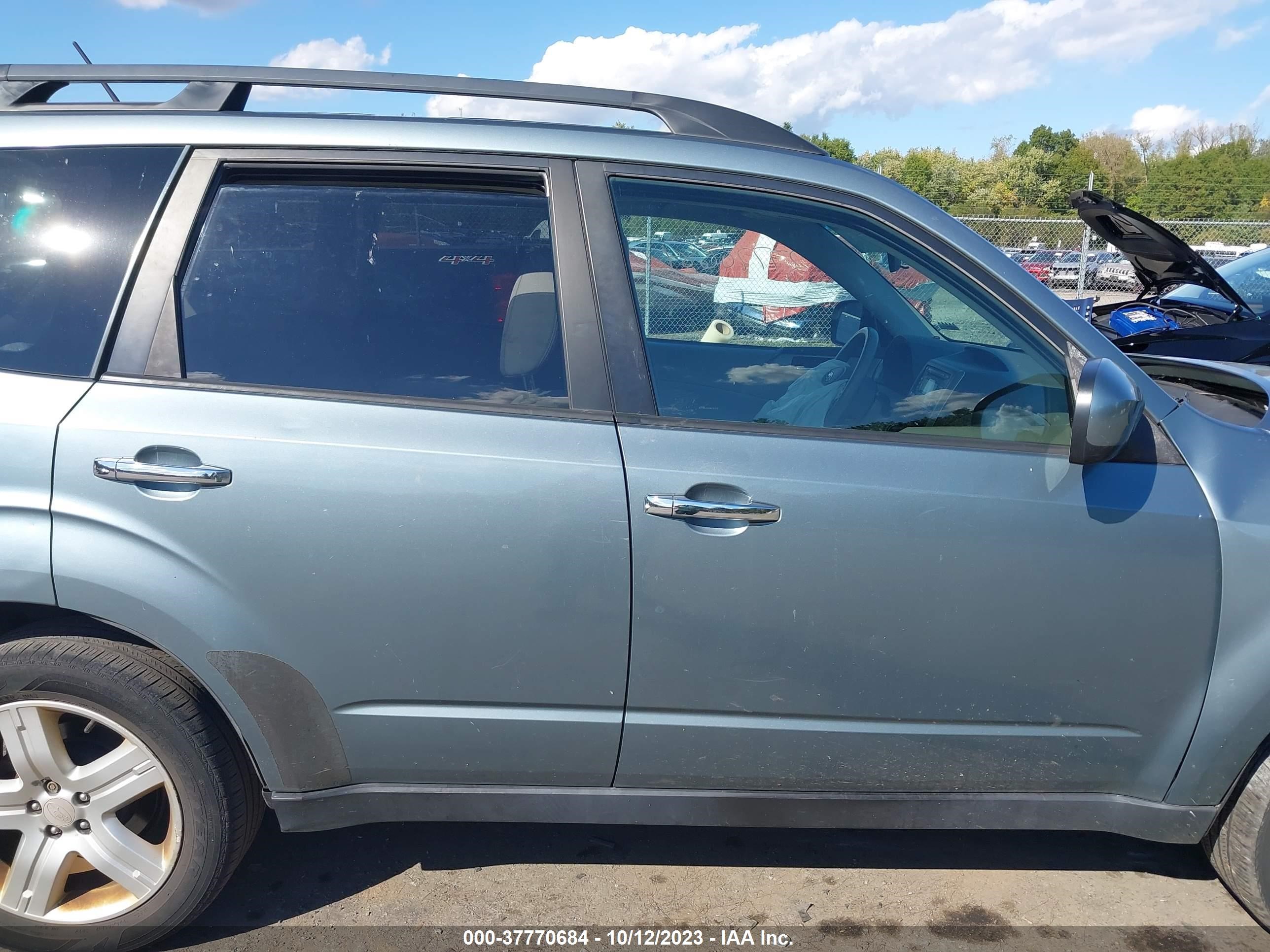 Photo 13 VIN: JF2SH636X9H792341 - SUBARU FORESTER 