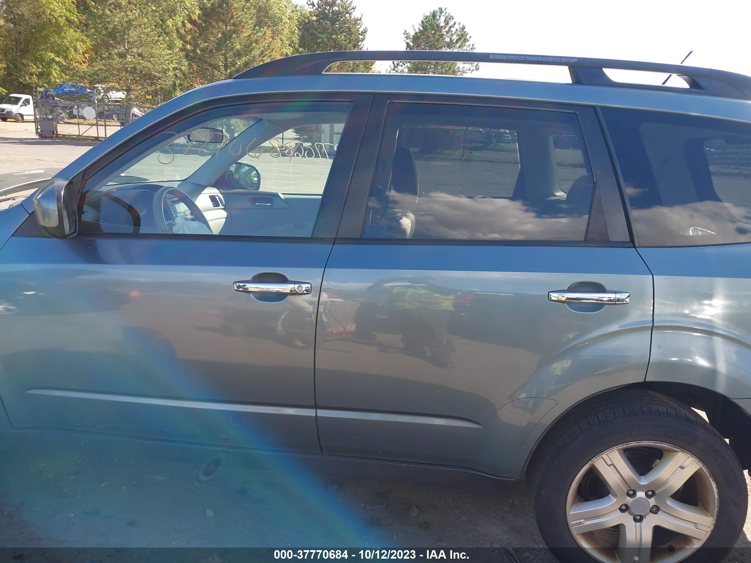 Photo 14 VIN: JF2SH636X9H792341 - SUBARU FORESTER 