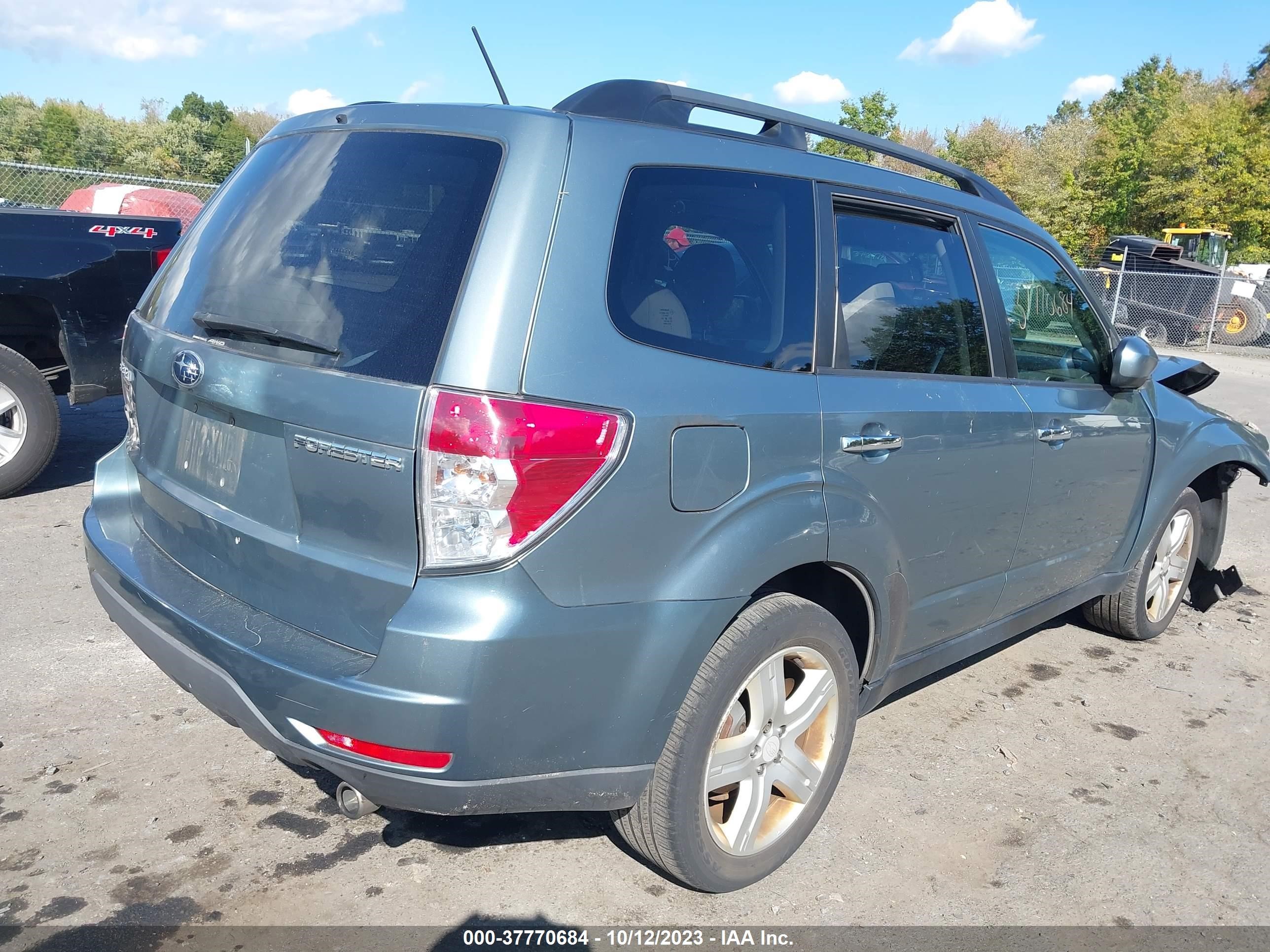 Photo 3 VIN: JF2SH636X9H792341 - SUBARU FORESTER 