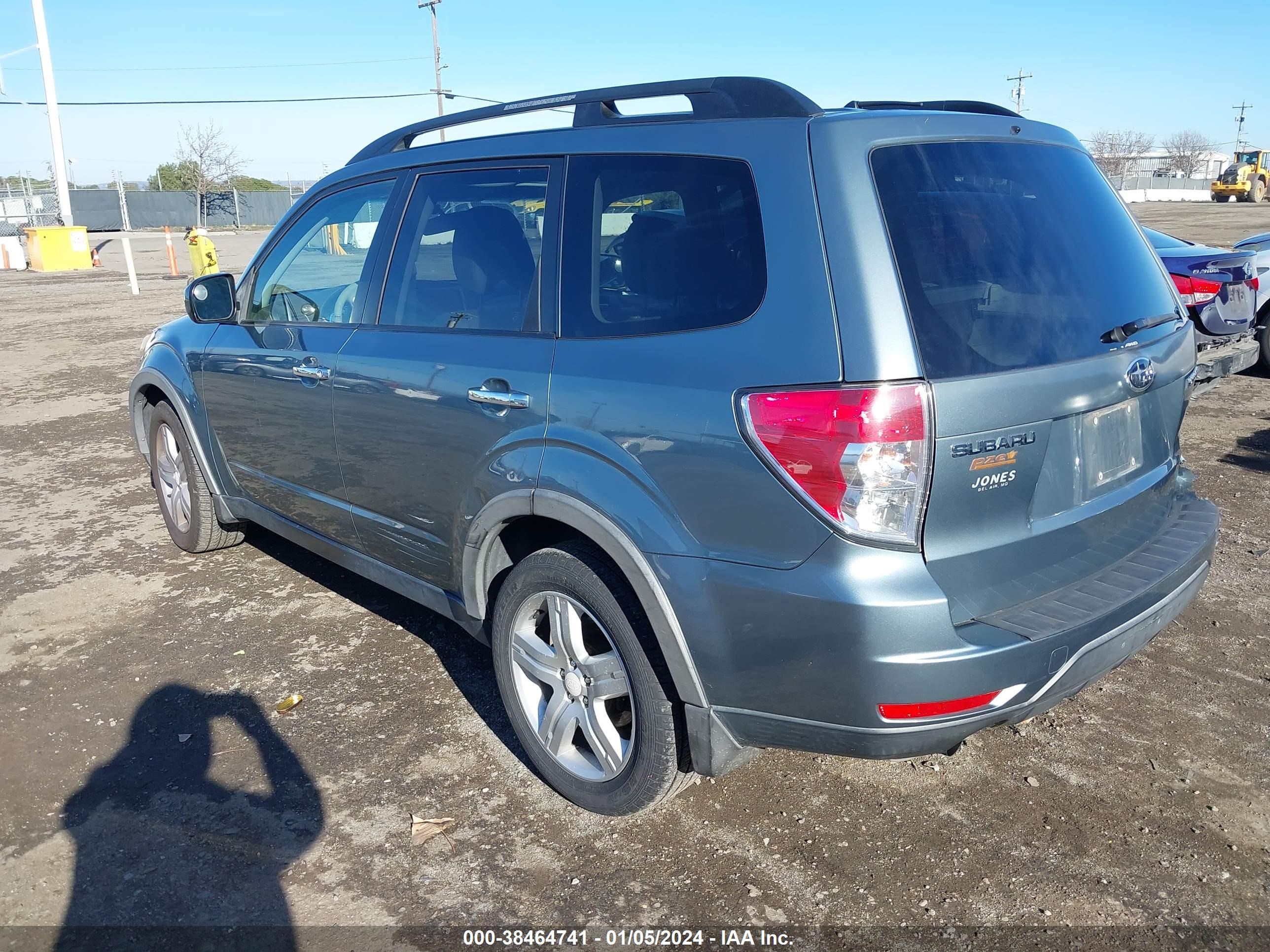 Photo 2 VIN: JF2SH64669H781366 - SUBARU FORESTER 