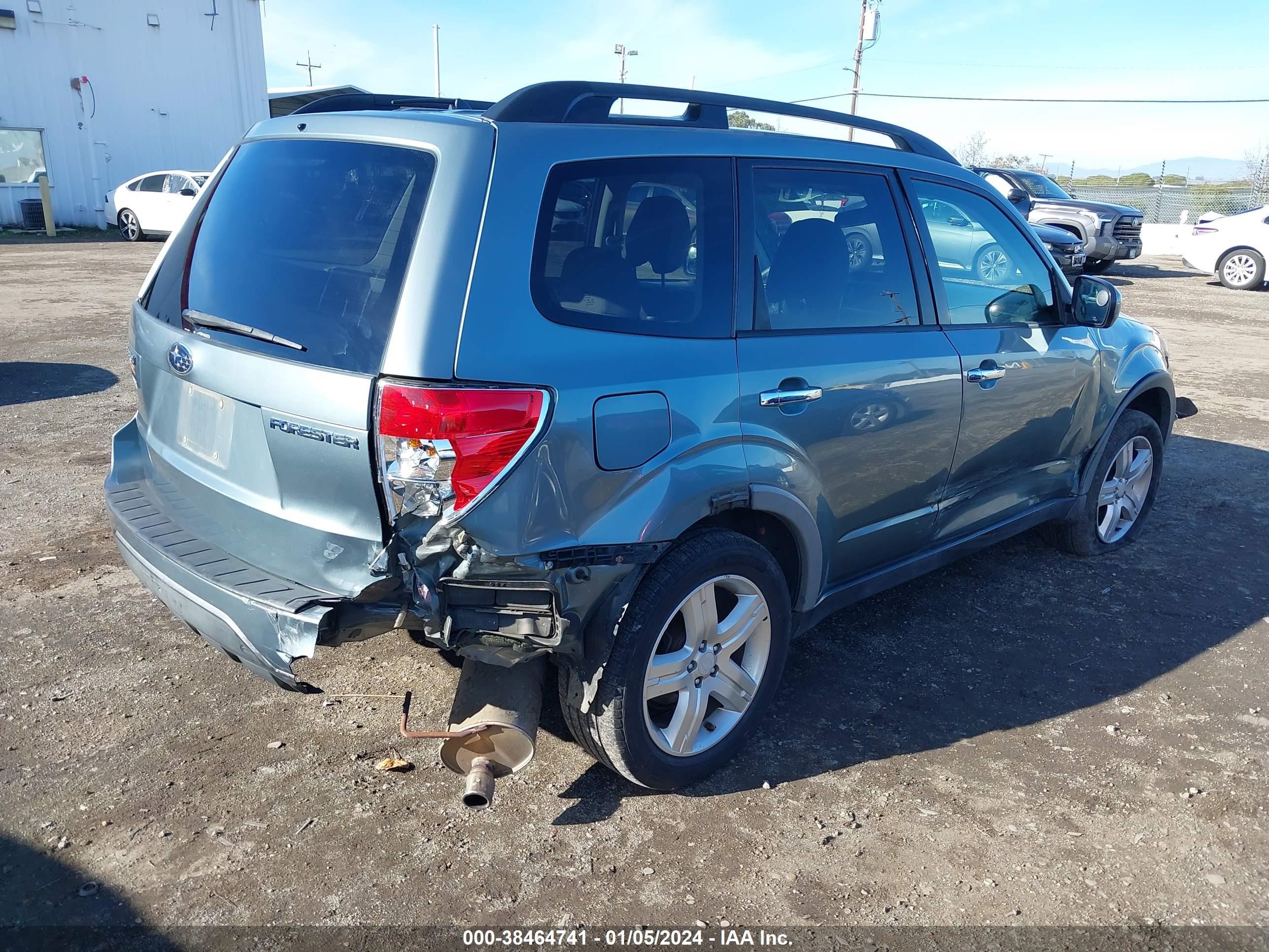 Photo 3 VIN: JF2SH64669H781366 - SUBARU FORESTER 