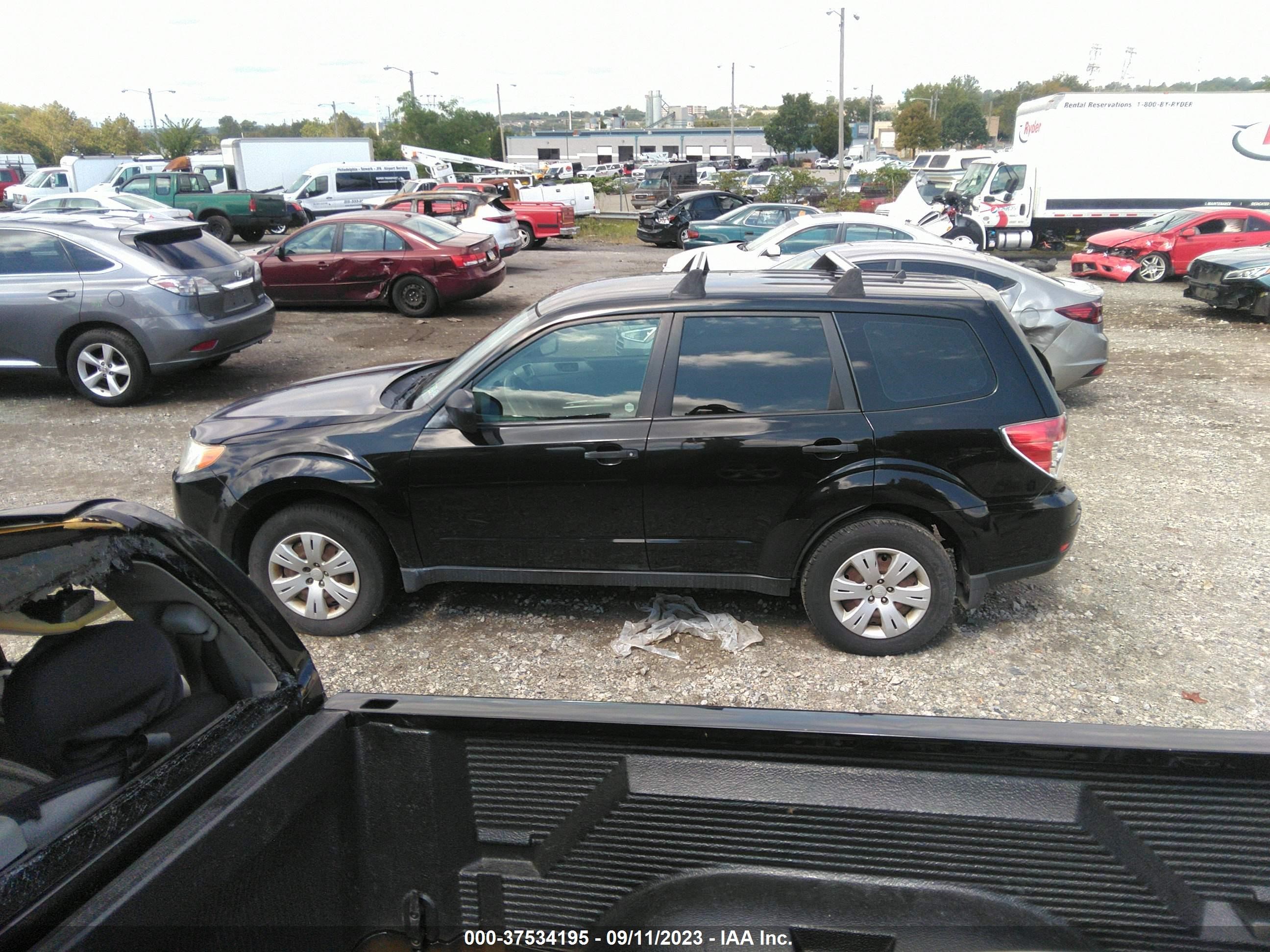 Photo 13 VIN: JF2SH6AC6AH723403 - SUBARU FORESTER 