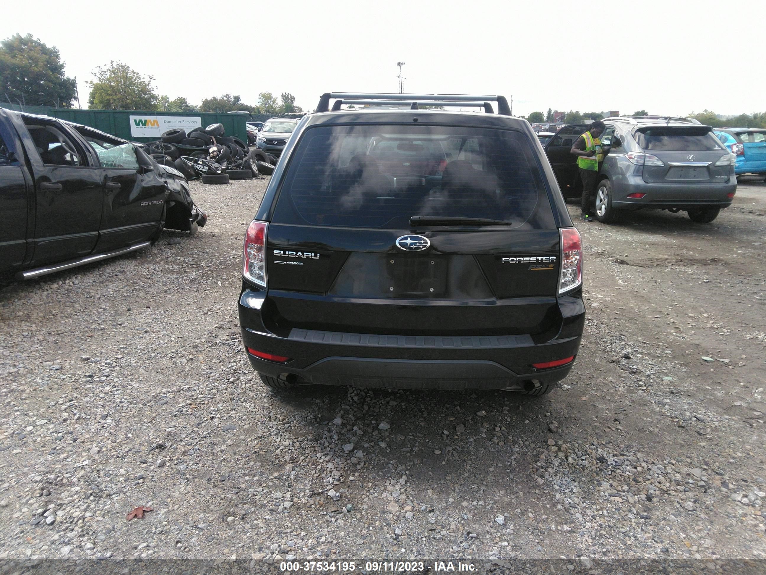 Photo 15 VIN: JF2SH6AC6AH723403 - SUBARU FORESTER 