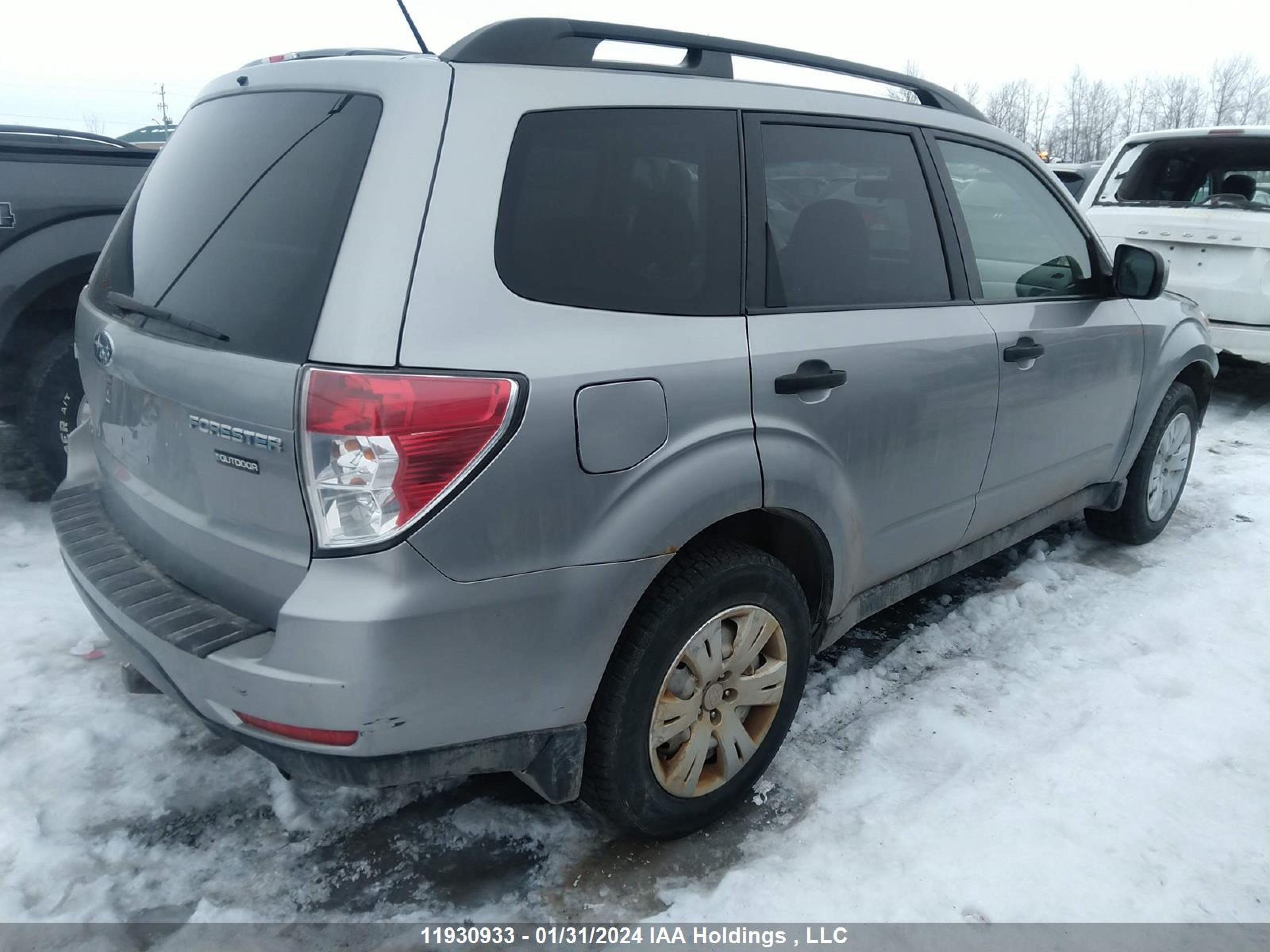 Photo 3 VIN: JF2SH6BC3AH802901 - SUBARU FORESTER 