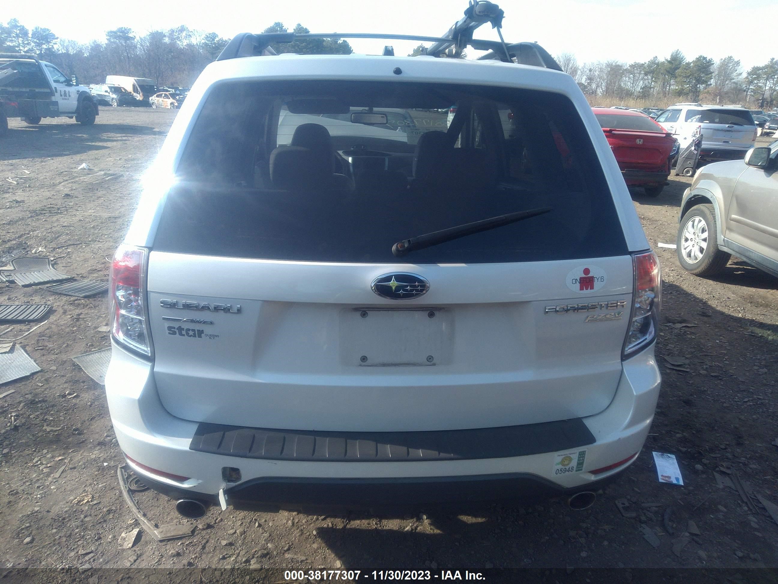 Photo 15 VIN: JF2SH6CC0AH798983 - SUBARU FORESTER 