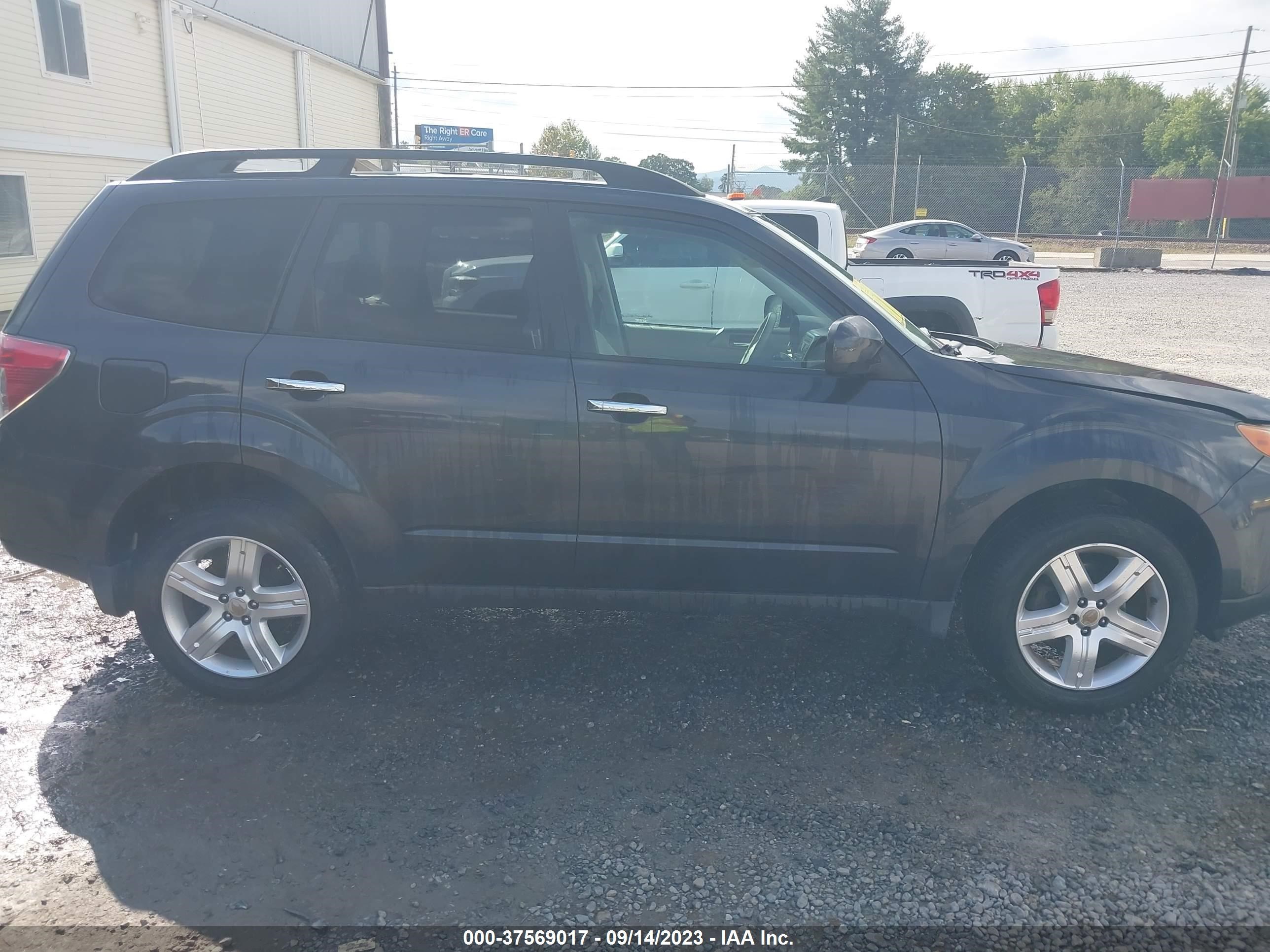 Photo 12 VIN: JF2SH6CC0AH911458 - SUBARU FORESTER 