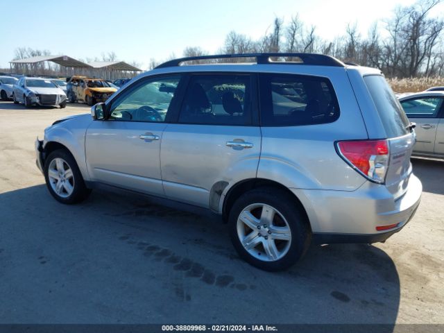 Photo 2 VIN: JF2SH6CC2AH720530 - SUBARU FORESTER 