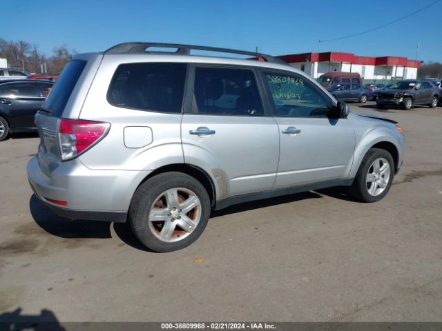 Photo 3 VIN: JF2SH6CC2AH720530 - SUBARU FORESTER 