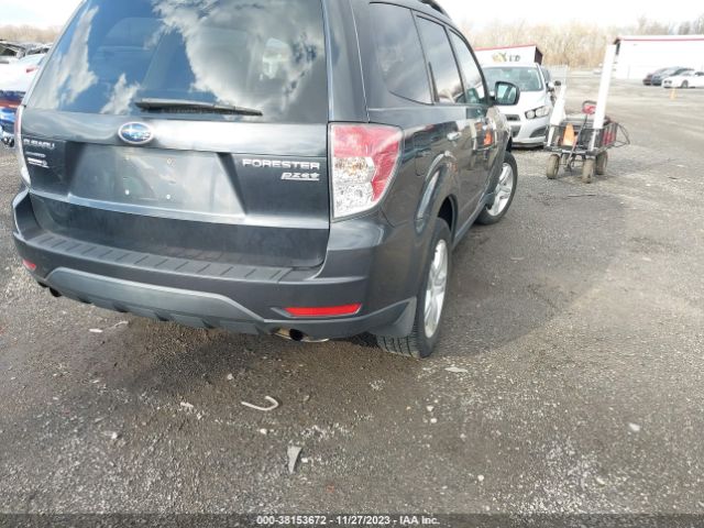 Photo 2 VIN: JF2SH6CC3AH796001 - SUBARU FORESTER 