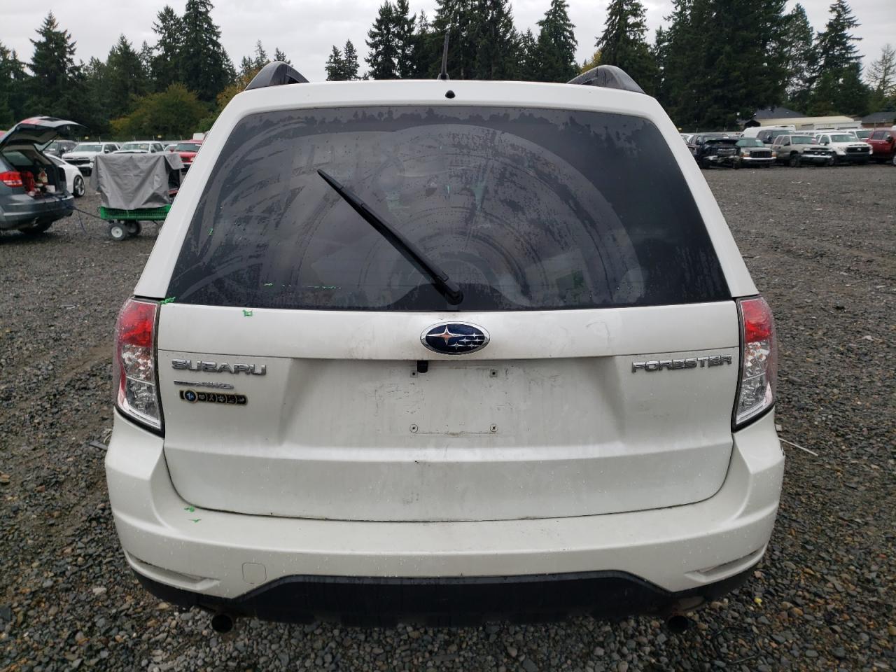 Photo 5 VIN: JF2SH6CC7AH717820 - SUBARU FORESTER 