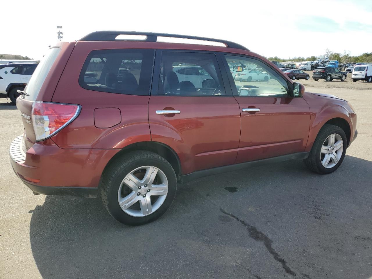 Photo 2 VIN: JF2SH6DC4AH768545 - SUBARU FORESTER 