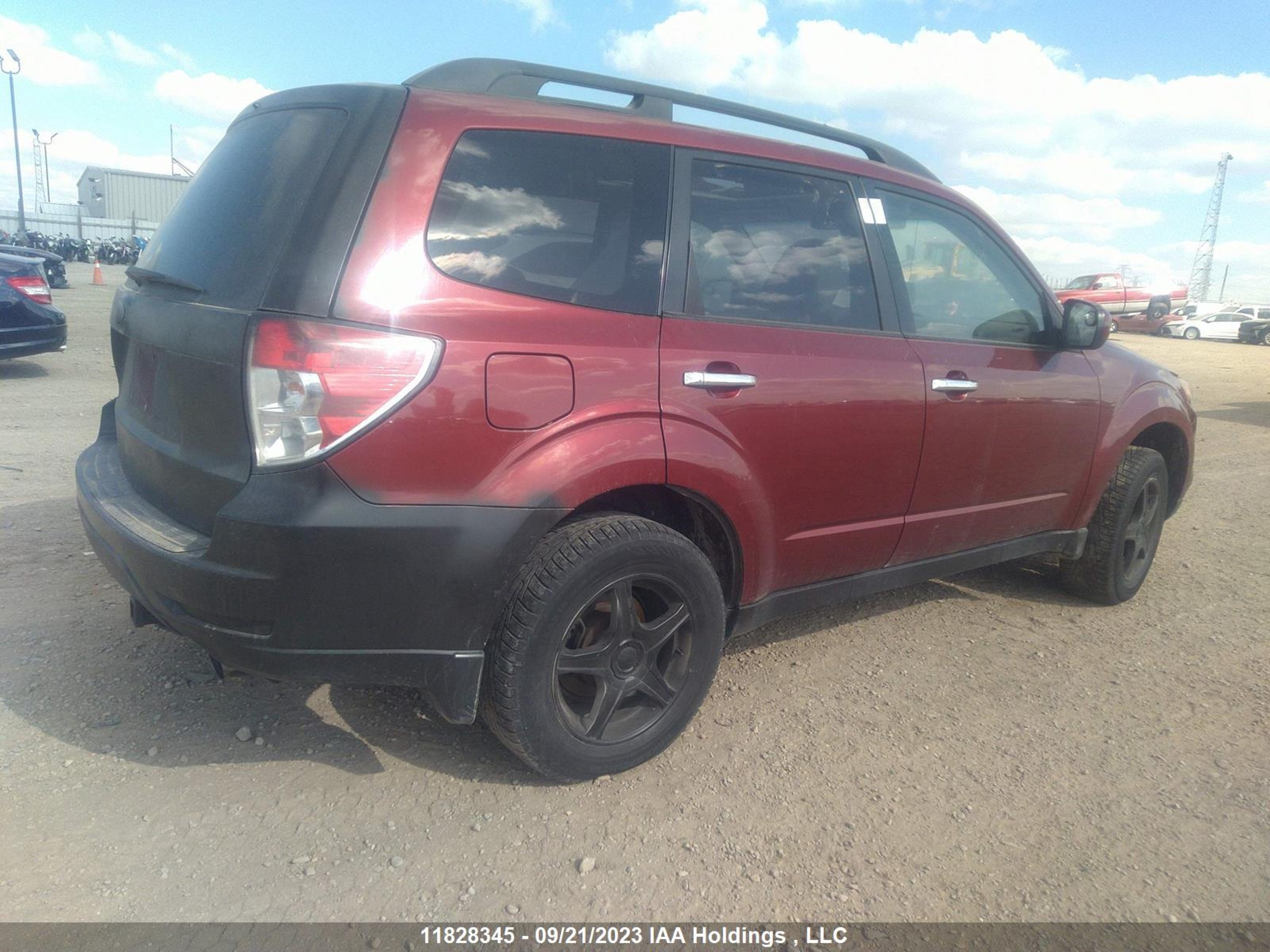 Photo 3 VIN: JF2SH6DC7AH906532 - SUBARU FORESTER 