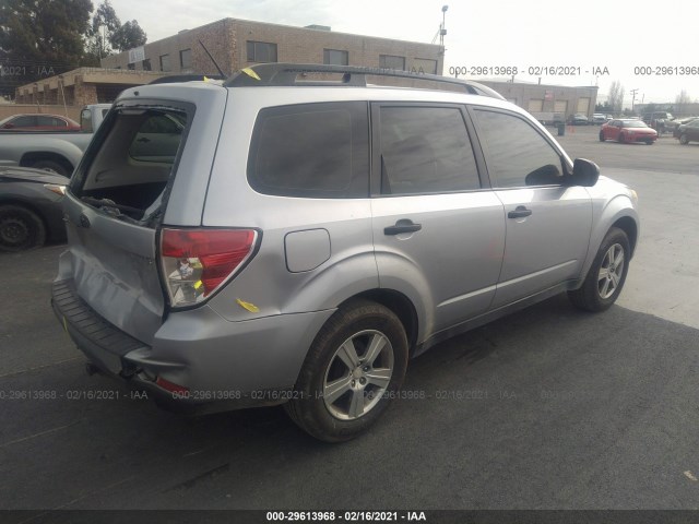 Photo 3 VIN: JF2SHABC0CH414689 - SUBARU FORESTER 