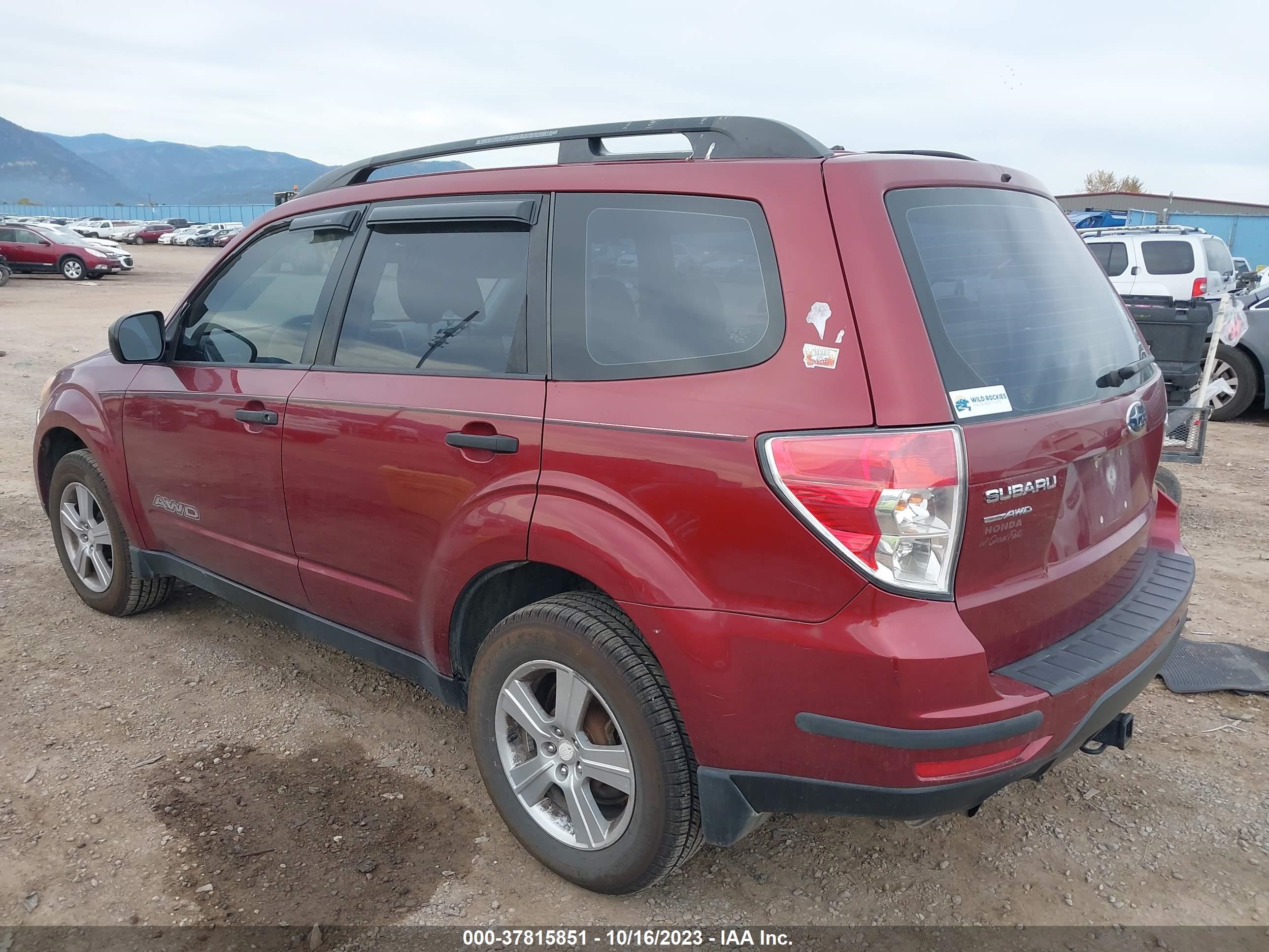 Photo 2 VIN: JF2SHABC3BH709400 - SUBARU FORESTER 