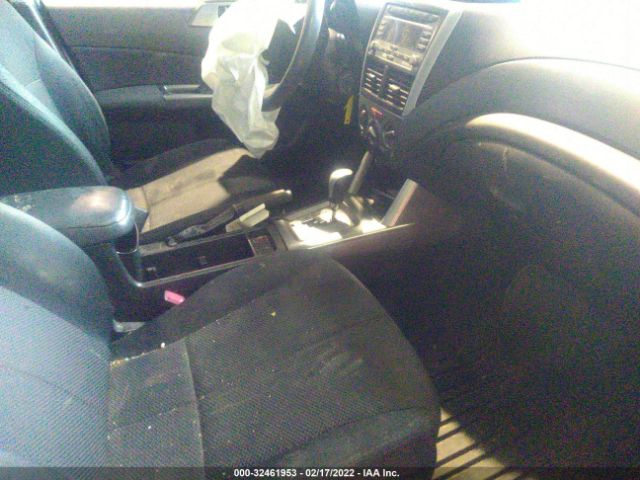 Photo 4 VIN: JF2SHABC3CH405176 - SUBARU FORESTER 