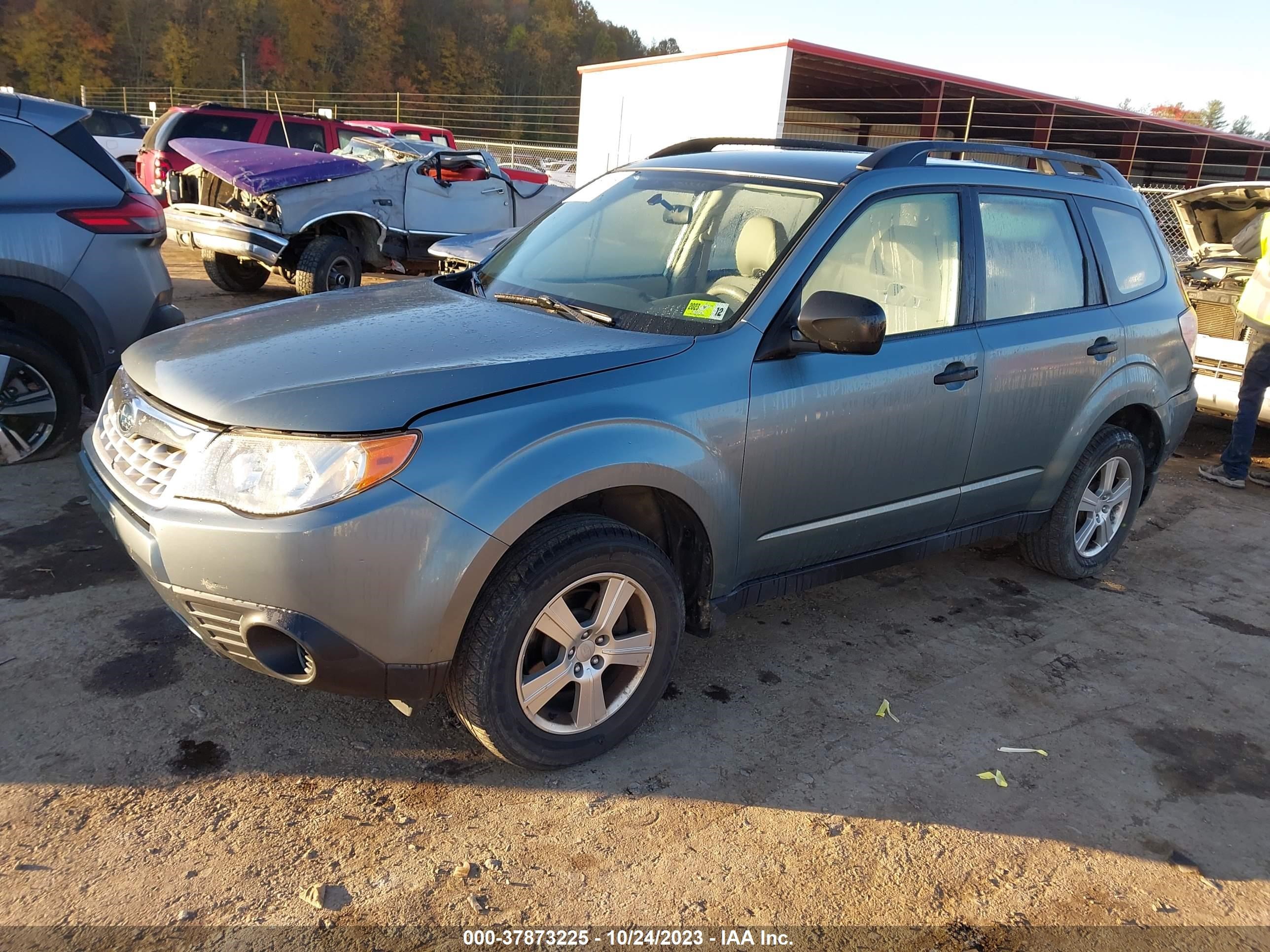 Photo 1 VIN: JF2SHABC3CH420504 - SUBARU FORESTER 