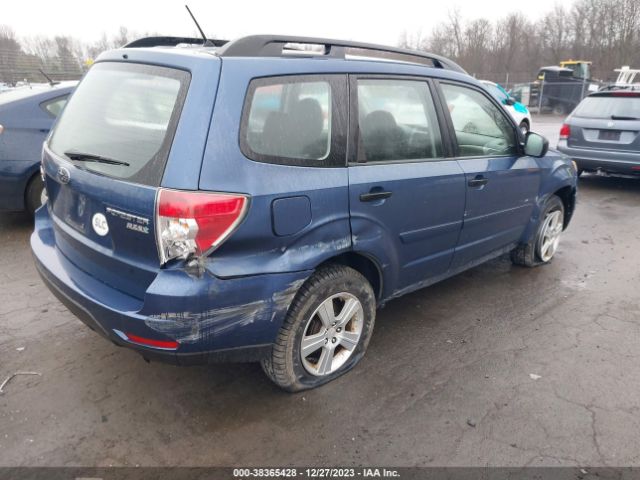 Photo 3 VIN: JF2SHABC3CH440056 - SUBARU FORESTER 