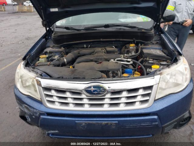 Photo 9 VIN: JF2SHABC3CH440056 - SUBARU FORESTER 