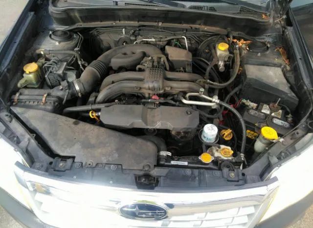 Photo 9 VIN: JF2SHABC4BH717828 - SUBARU FORESTER 