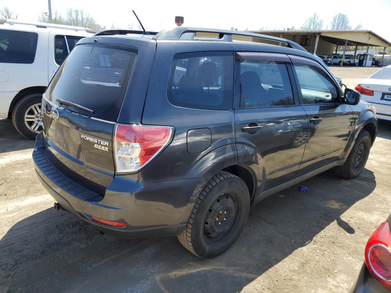 Photo 2 VIN: JF2SHABC4BH755138 - SUBARU FORESTER 