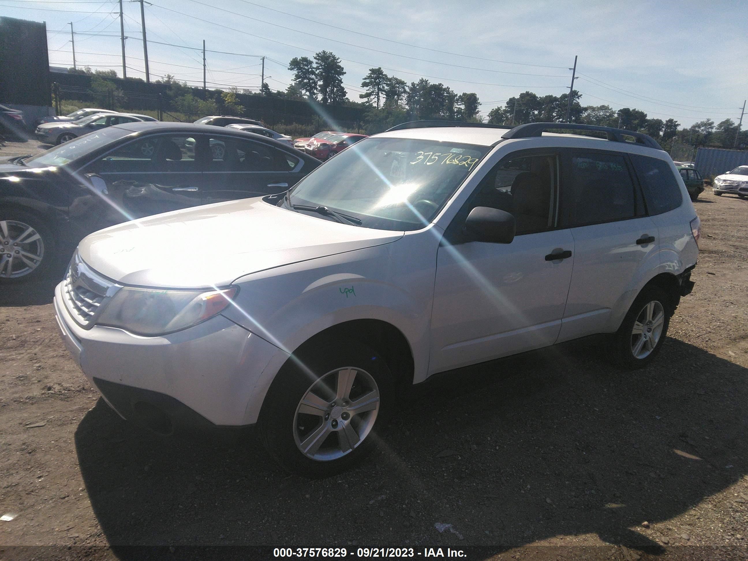 Photo 1 VIN: JF2SHABC5CG424933 - SUBARU FORESTER 