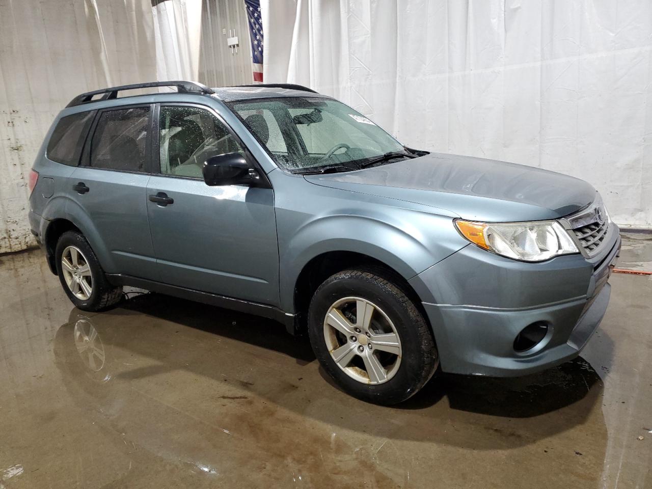 Photo 3 VIN: JF2SHABC8CG456081 - SUBARU FORESTER 