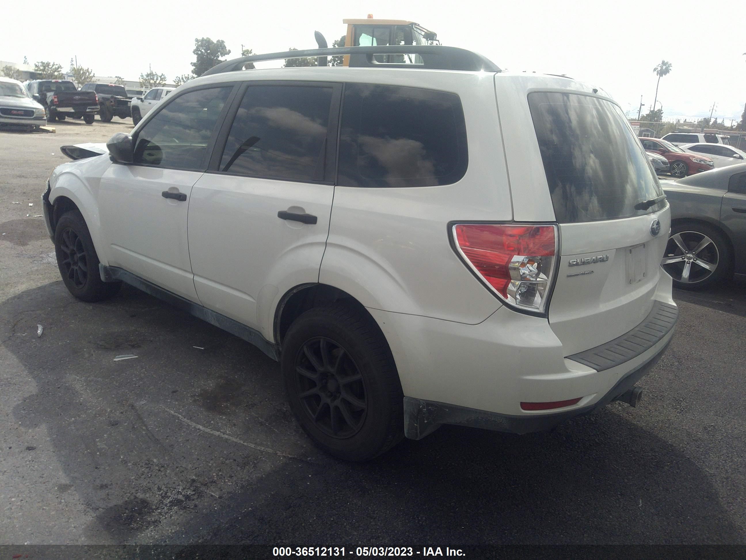 Photo 2 VIN: JF2SHABC9DH429144 - SUBARU FORESTER 