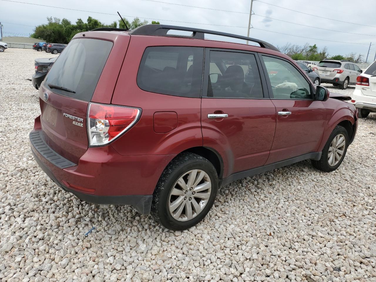 Photo 2 VIN: JF2SHACC0DH416121 - SUBARU FORESTER 