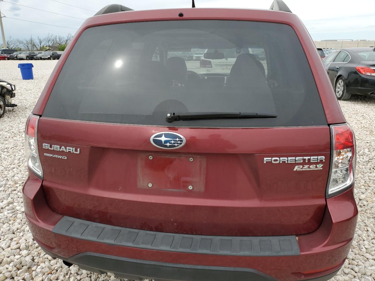 Photo 5 VIN: JF2SHACC0DH416121 - SUBARU FORESTER 